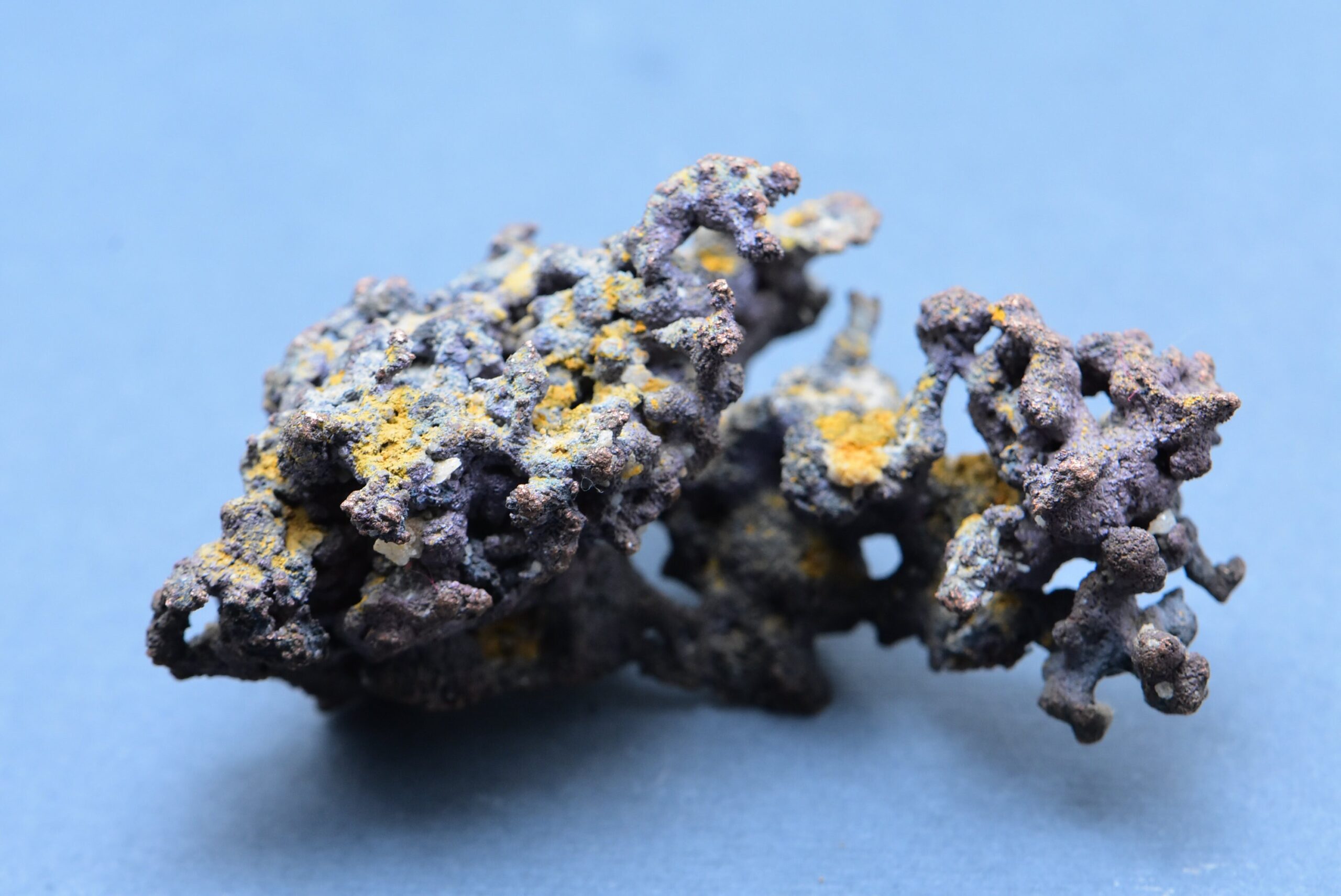 Native copper , natural Copper Native , native copper mineral - Etuareg