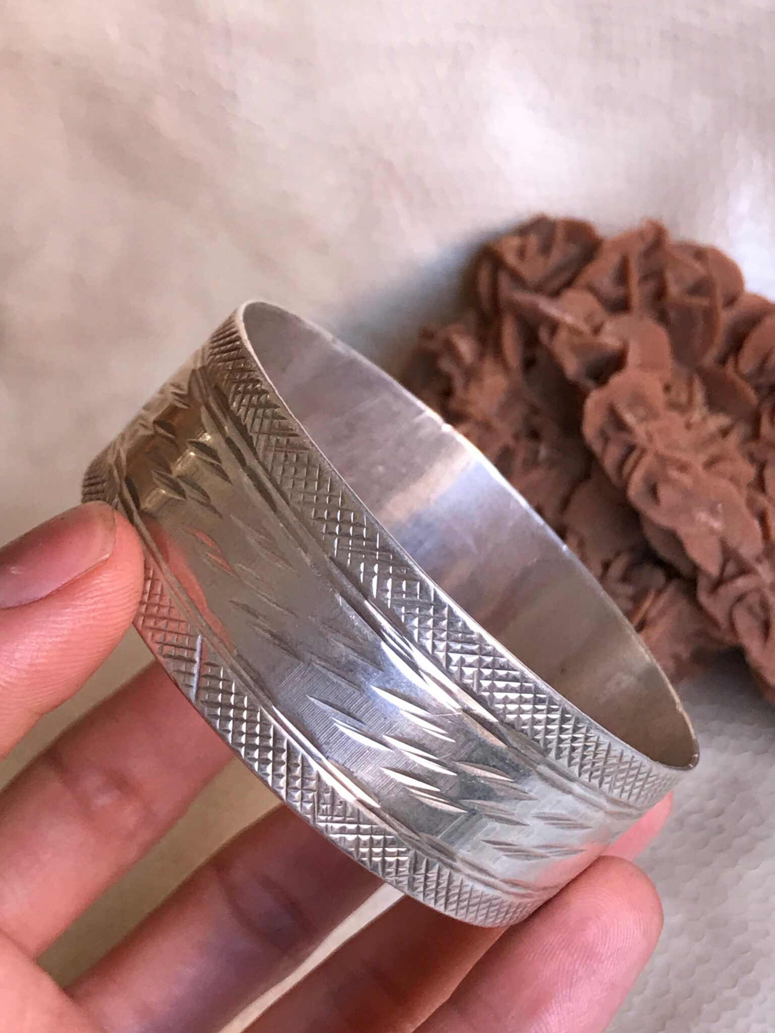 Bracelet Vintage Marocain – Émail Multicolore – Fermoir Crochet – Neuf Sans Boîte