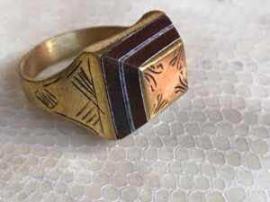 Bague ébène bronze touareg fait à main, ancienne avec bois d'ébène