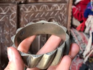 Ethnique bracelet marocain (VALLÉE DE DRAA), solide berbère
