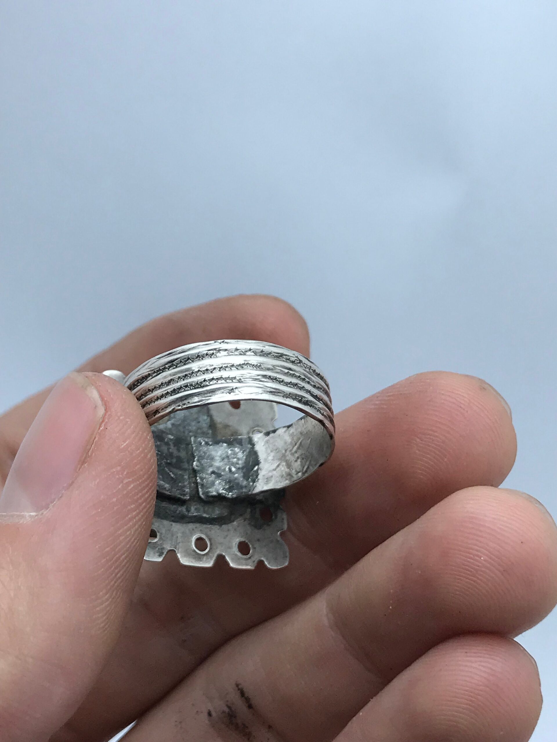 Vintage Berber Silver Ring: Moroccan Ethnic Jewelry, Size 10 - Image 5