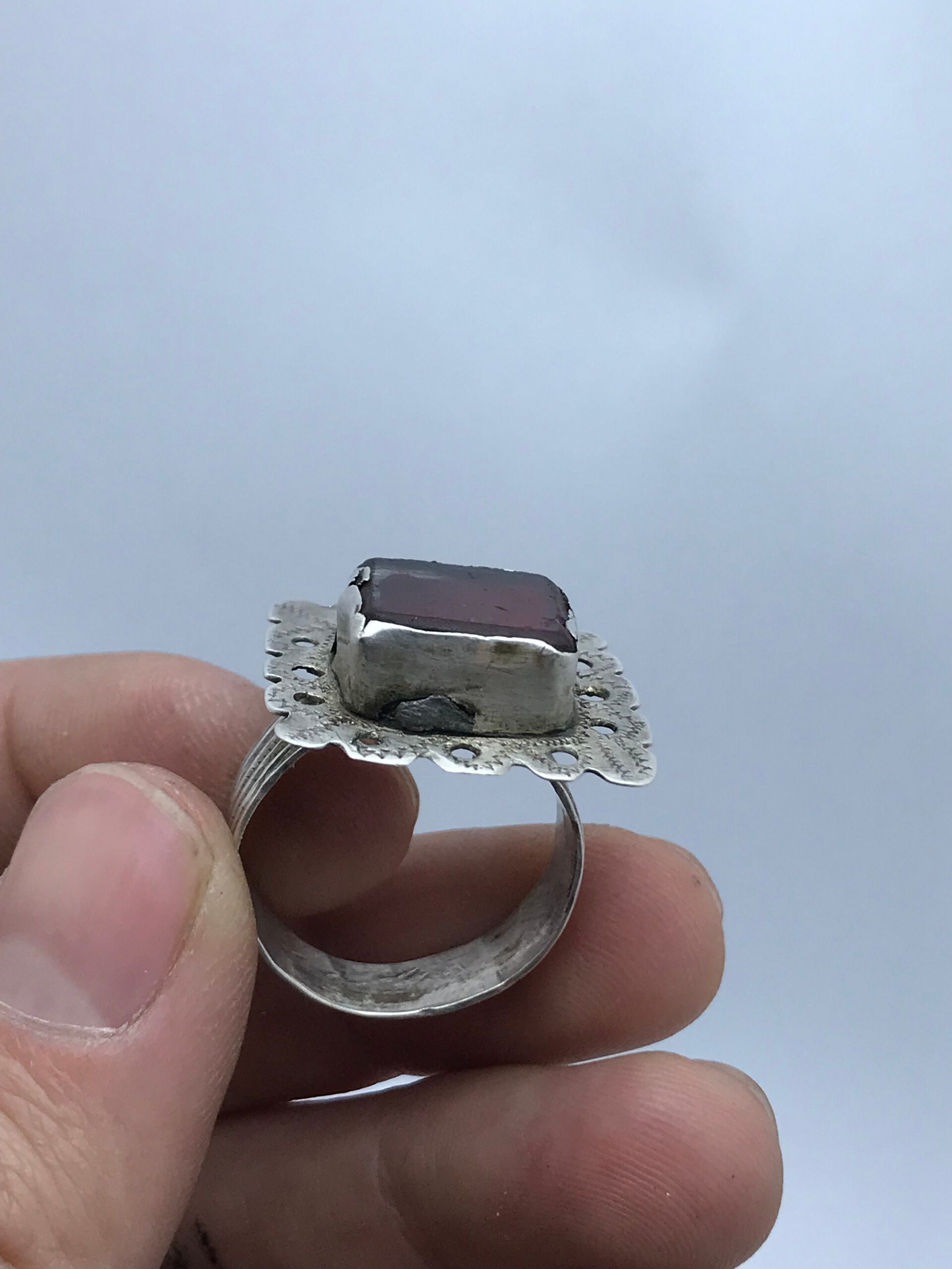 Vintage Berber Silver Ring: Moroccan Ethnic Jewelry, Size 10 - Image 3