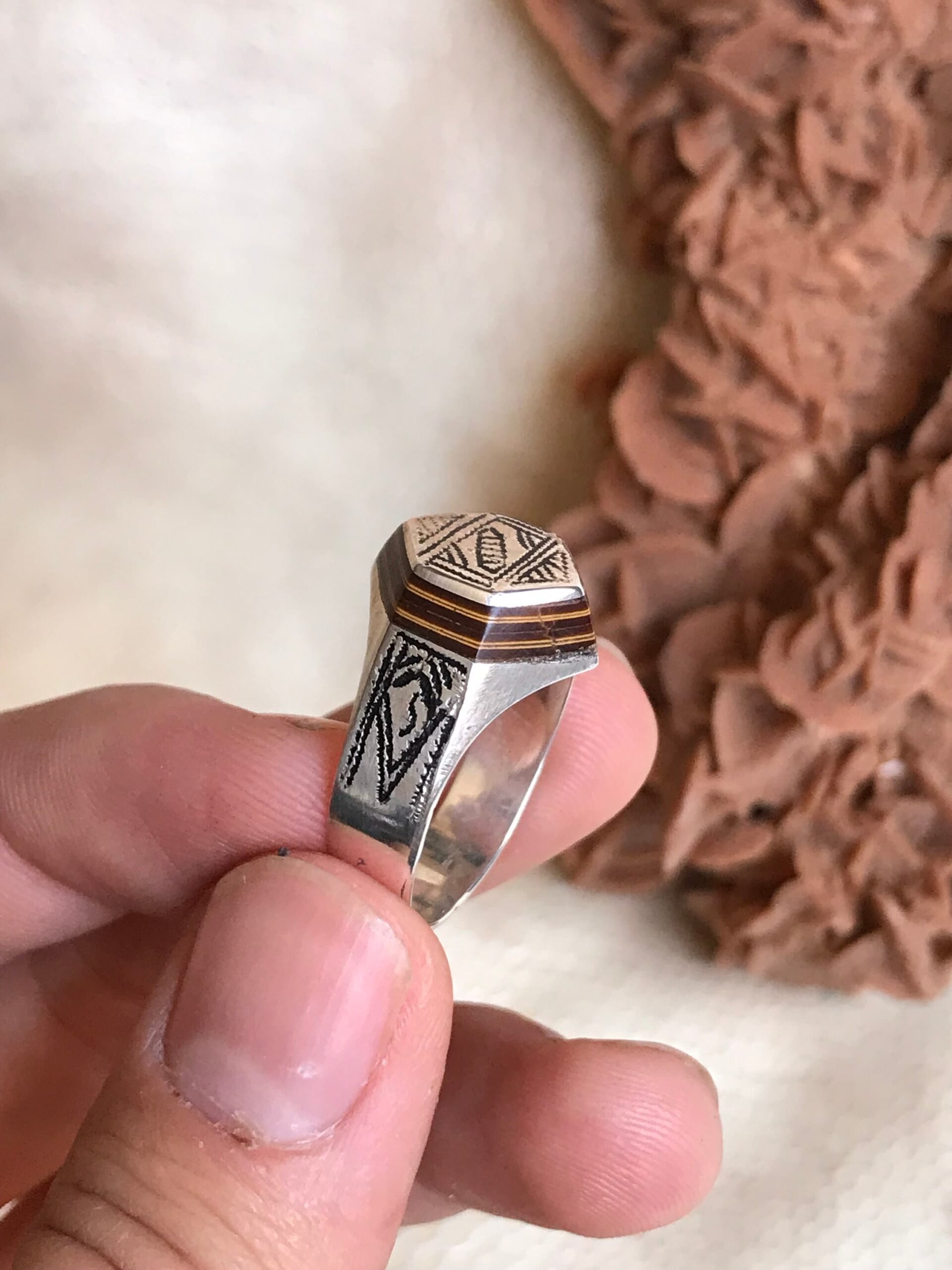 Handmade Touareg Ebony Ring: 999 Sterling Silver Ethnic Design - Image 2