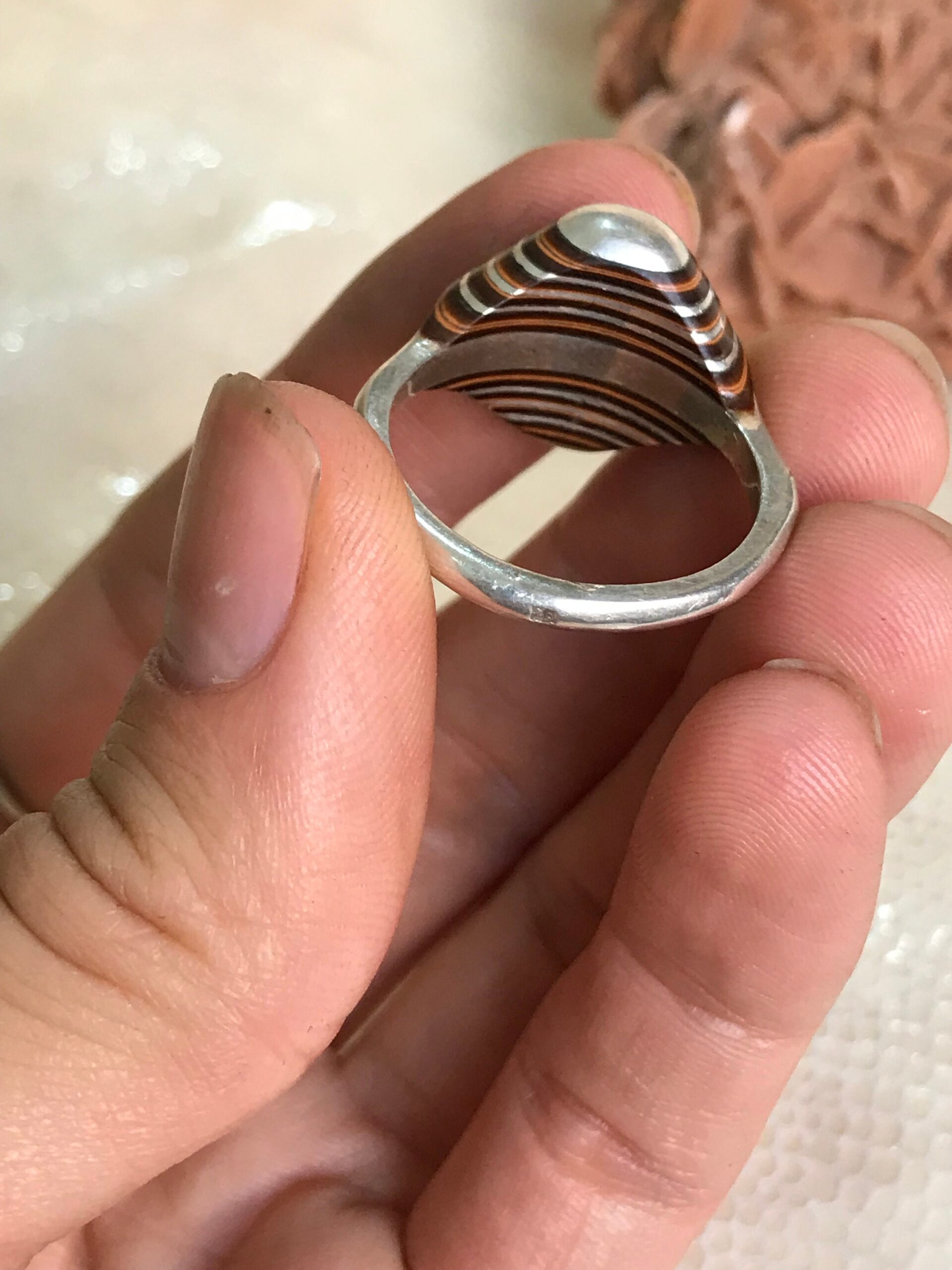 ancienne Bague Touareg en forme de diamant ébène et argent - Image 3