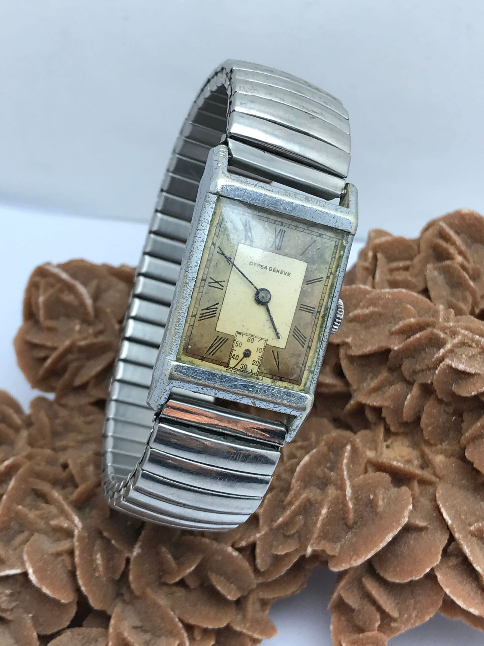 Montre dypsa geneve mécanique des années 1970s pour femme