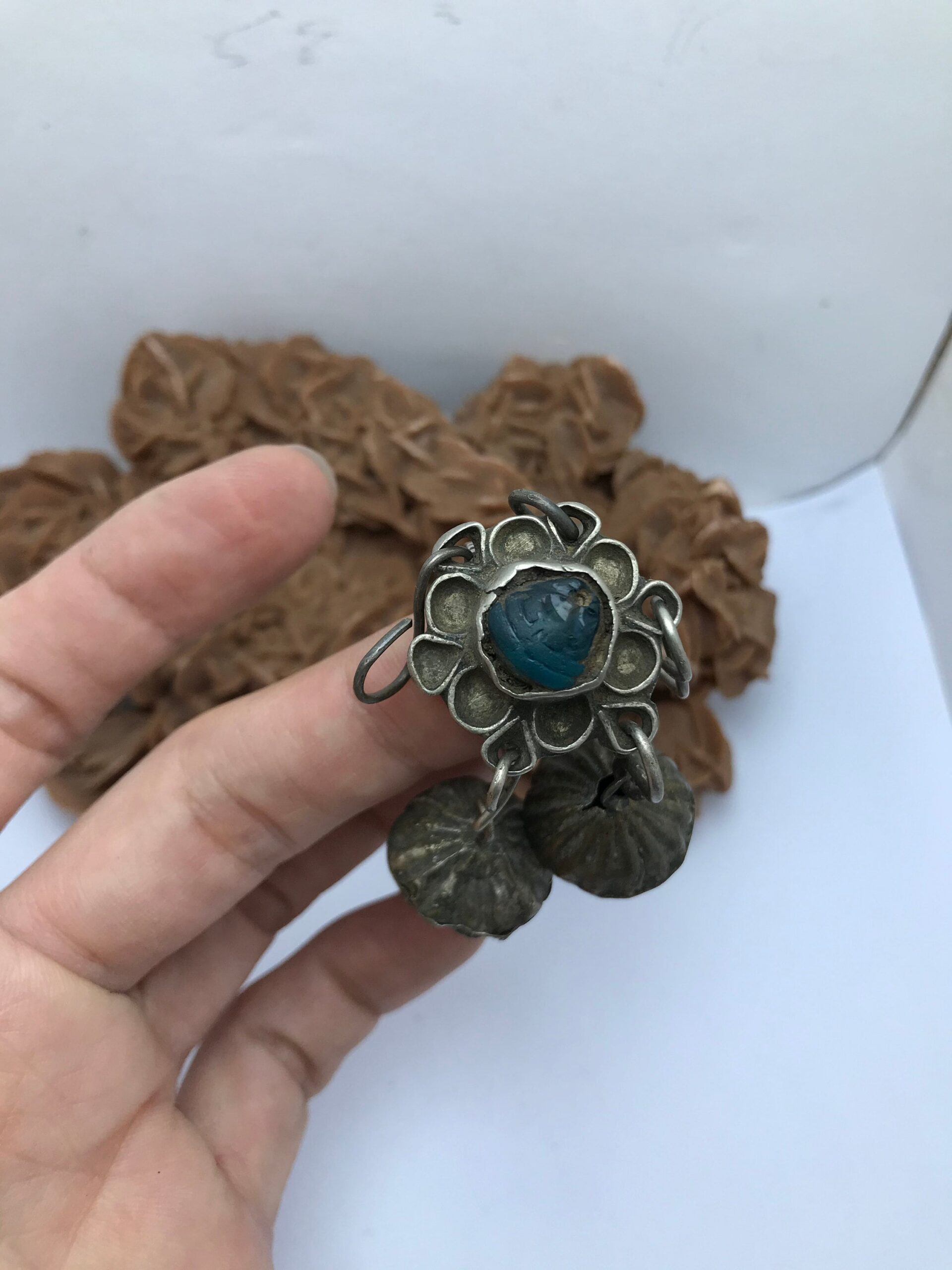 Vintage Berber Silver Ring: Moroccan Tribal Jewelry, Size 10 - Image 5