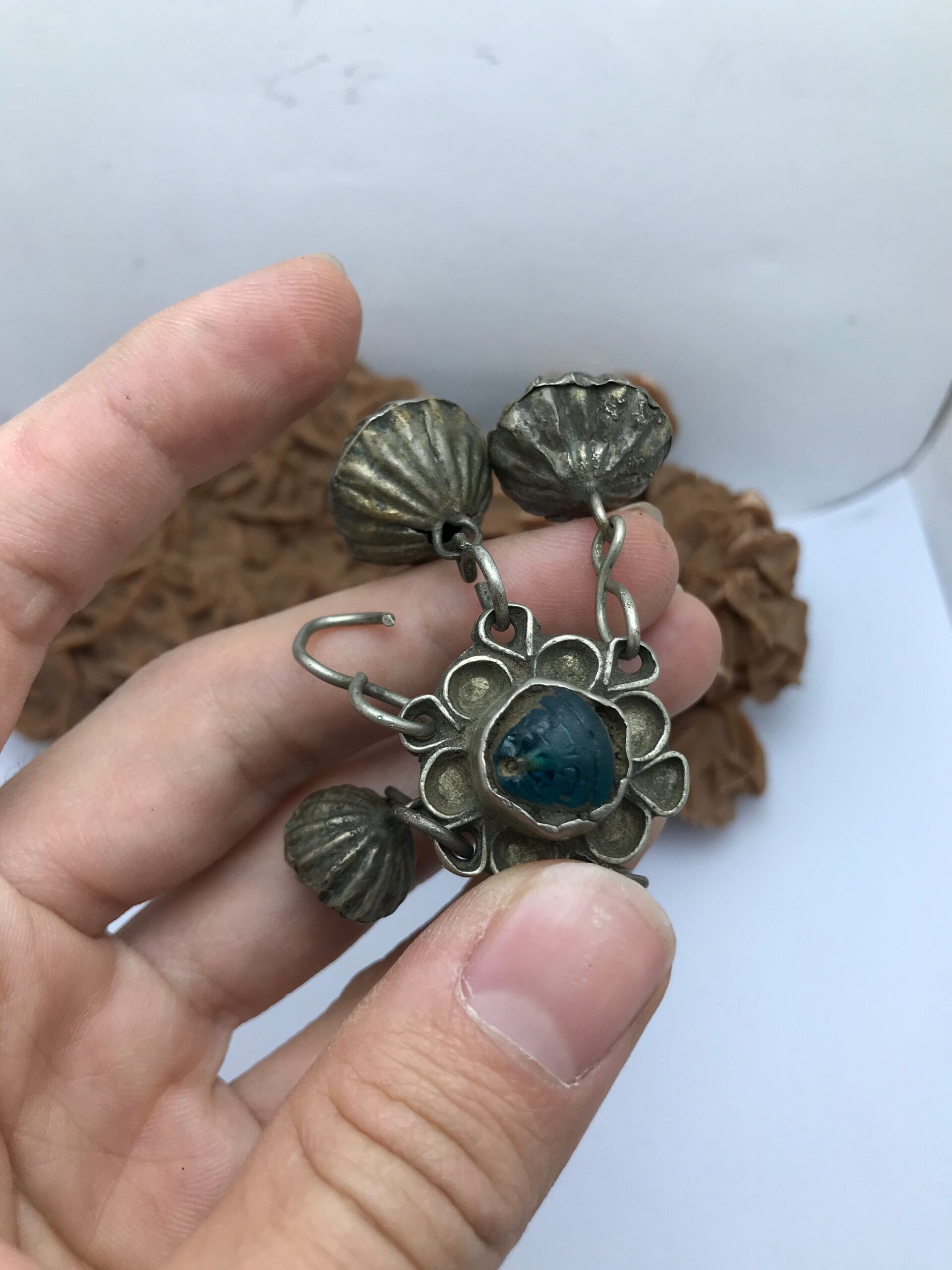 Vintage Berber Silver Ring: Moroccan Tribal Jewelry, Size 10 - Image 3
