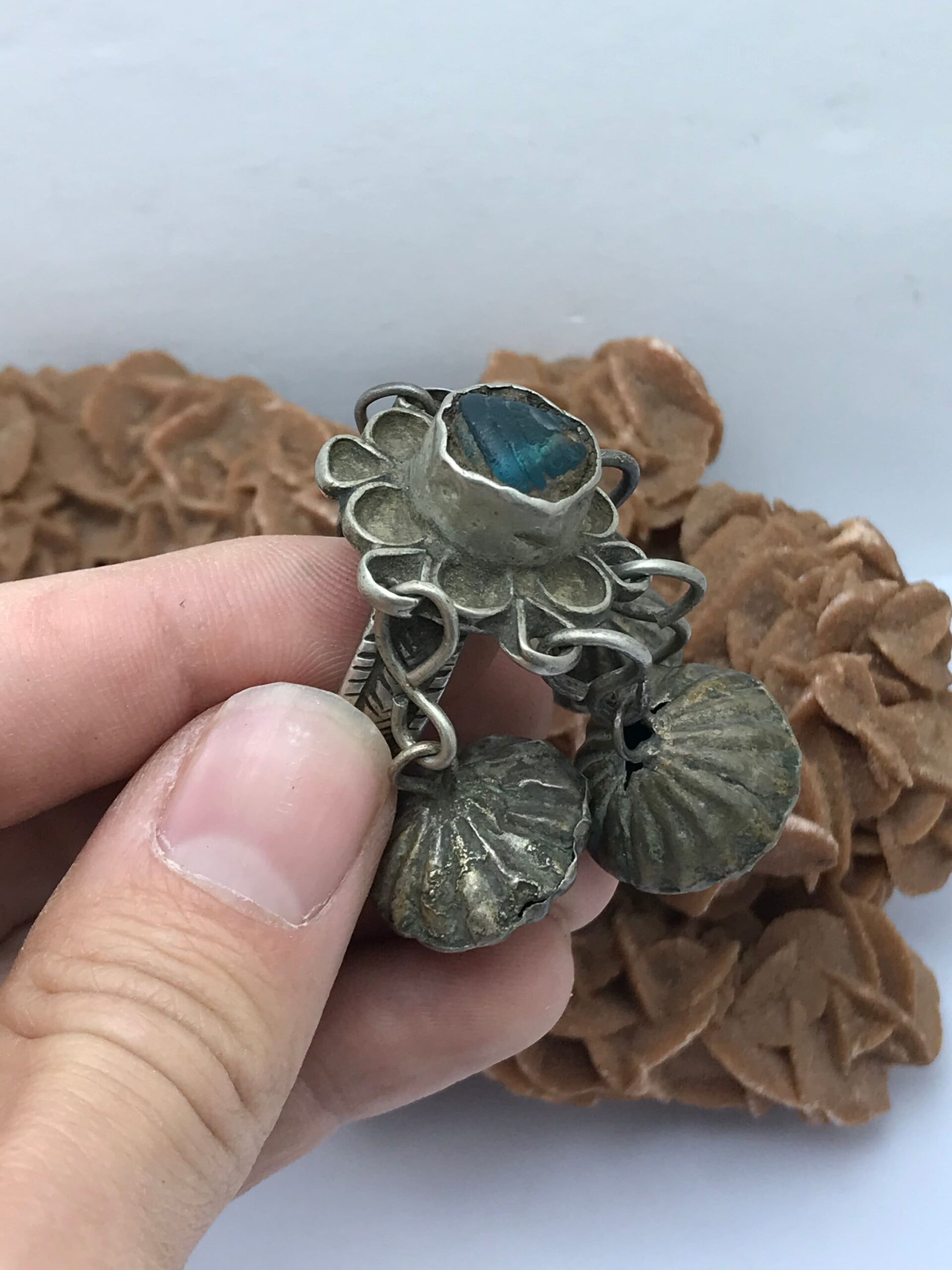 Vintage Berber Silver Ring: Moroccan Tribal Jewelry, Size 10 - Image 7