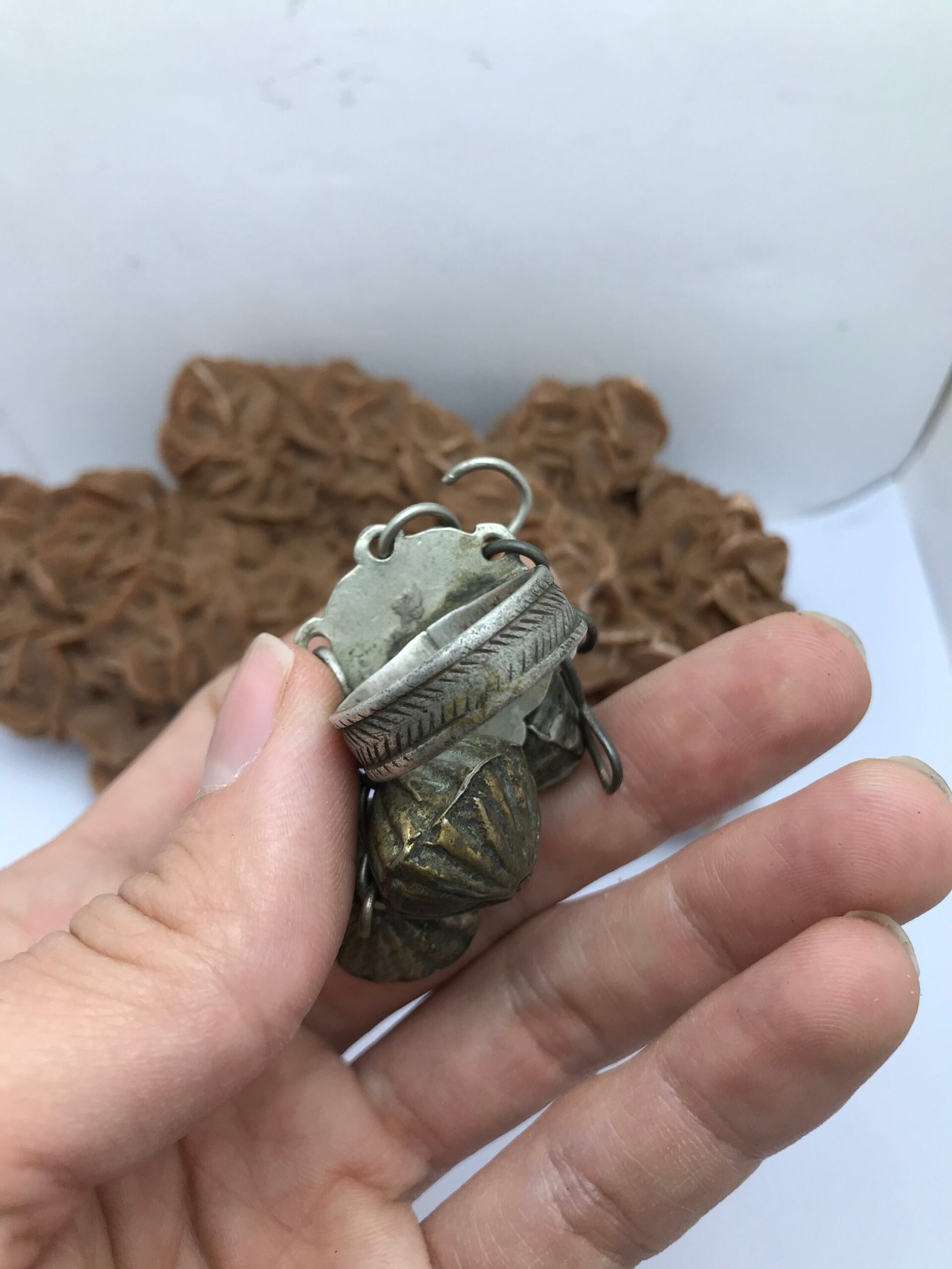 Vintage Berber Silver Ring: Moroccan Tribal Jewelry, Size 10 - Image 4