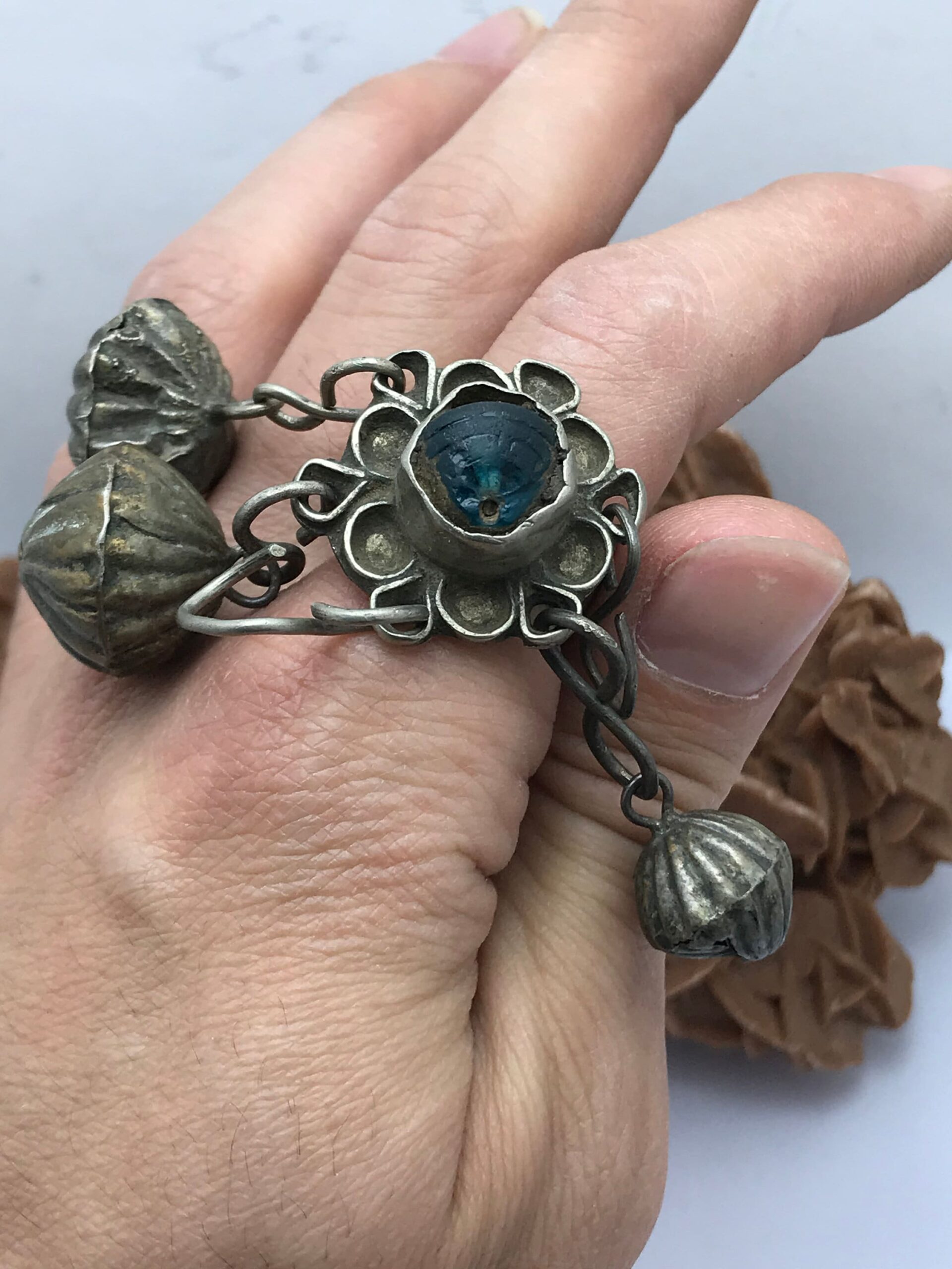 Vintage Berber Silver Ring: Moroccan Tribal Jewelry, Size 10 - Image 8