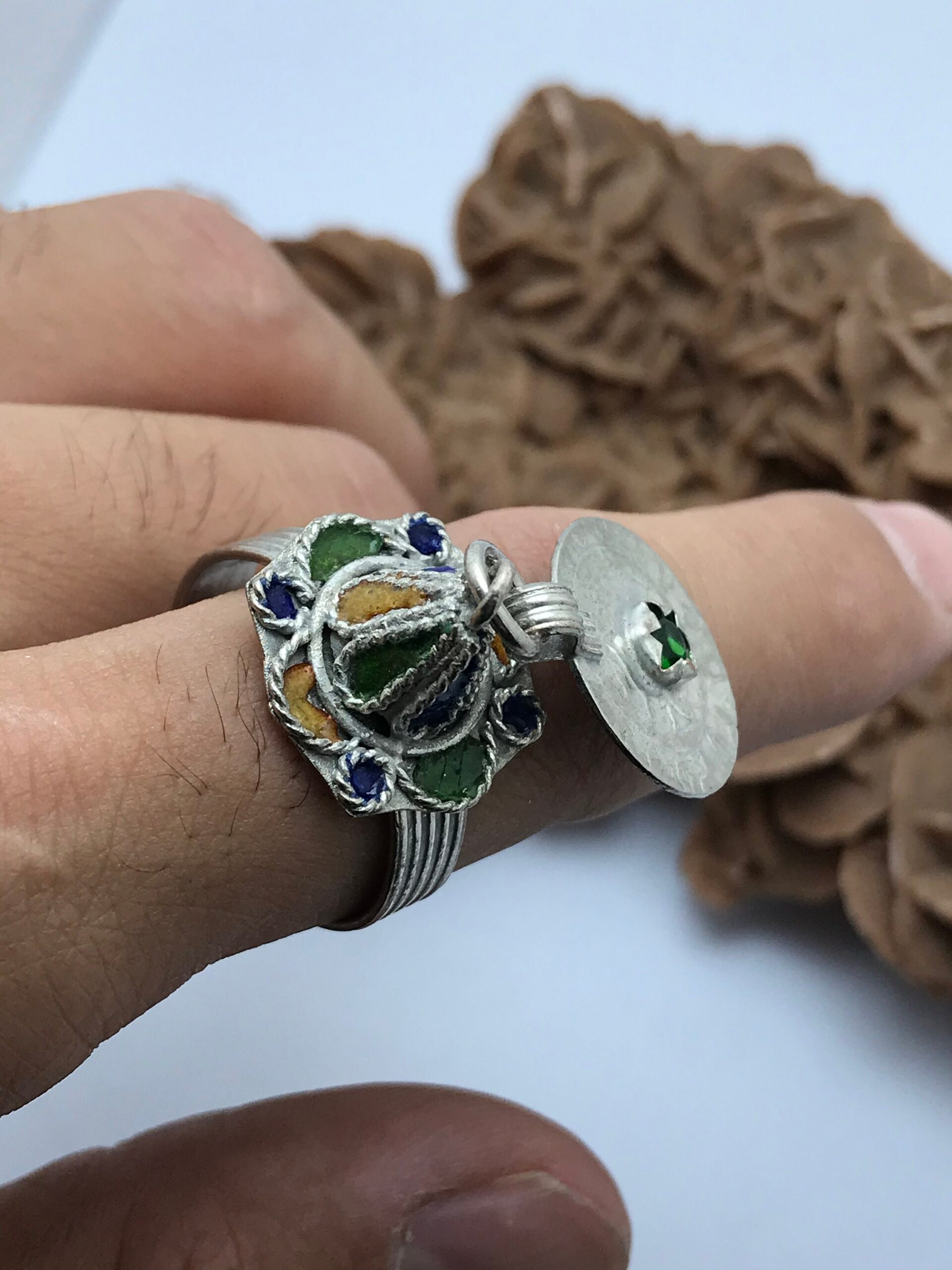 Handmade Moroccan 925 Silver Ring with Enamel - Image 5