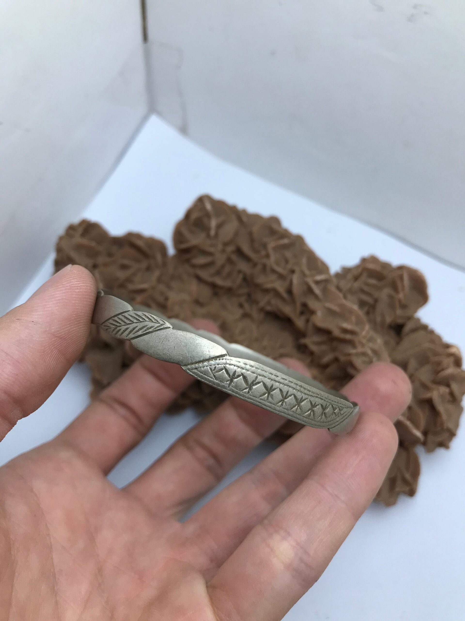 Vintage Touareg Silver Bracelet: Moroccan Berber Jewelry (6.7cm) - Image 4