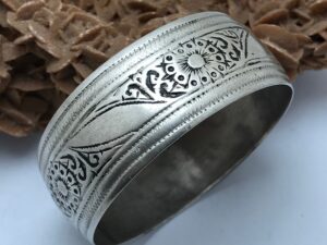 Berber Silver Bracelet: Souss Massa Extra Large Engraved Cuff (6.3cm)