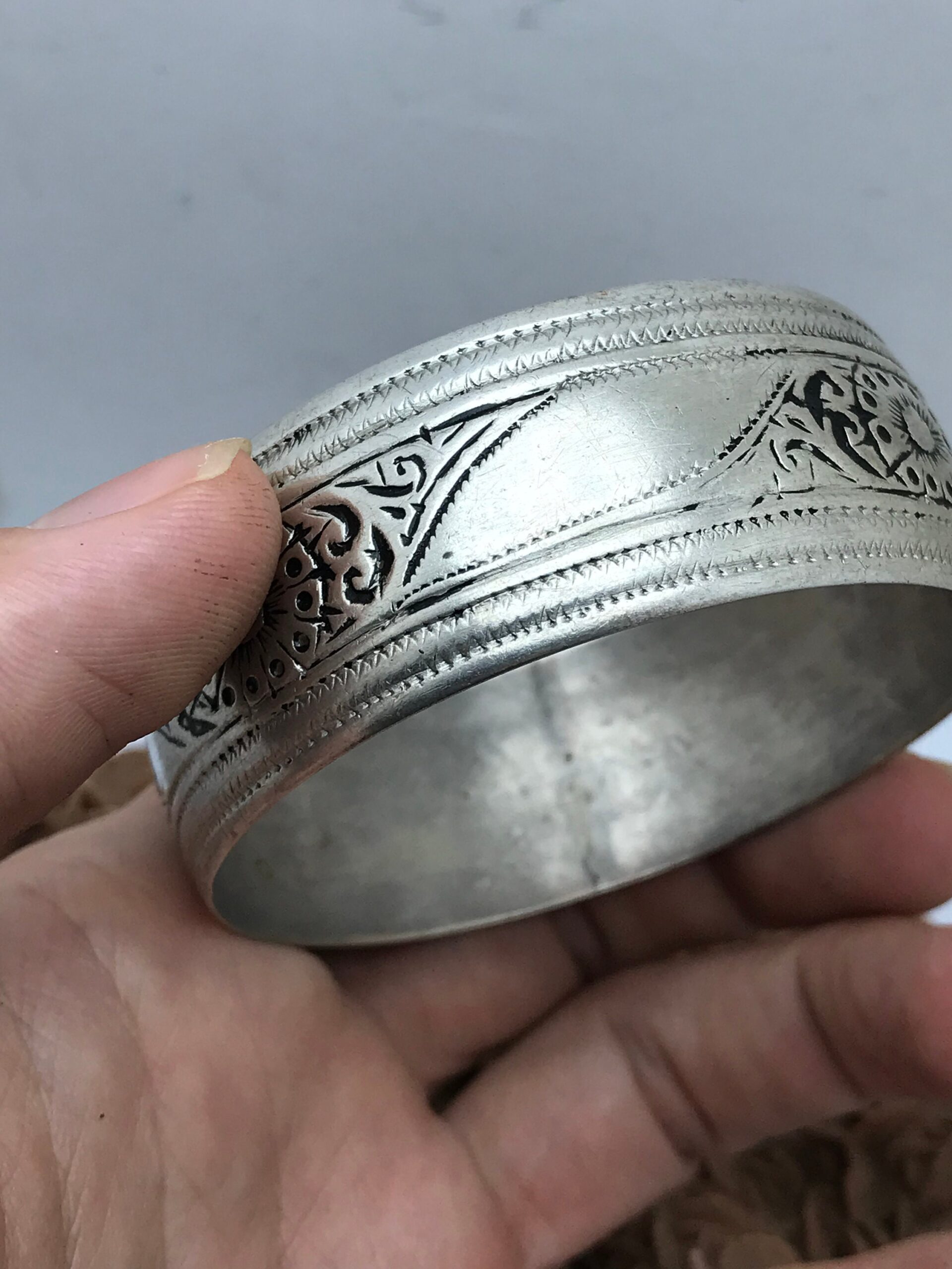 Berber Silver Bracelet: Souss Massa Extra Large Engraved Cuff (6.3cm) - Image 7
