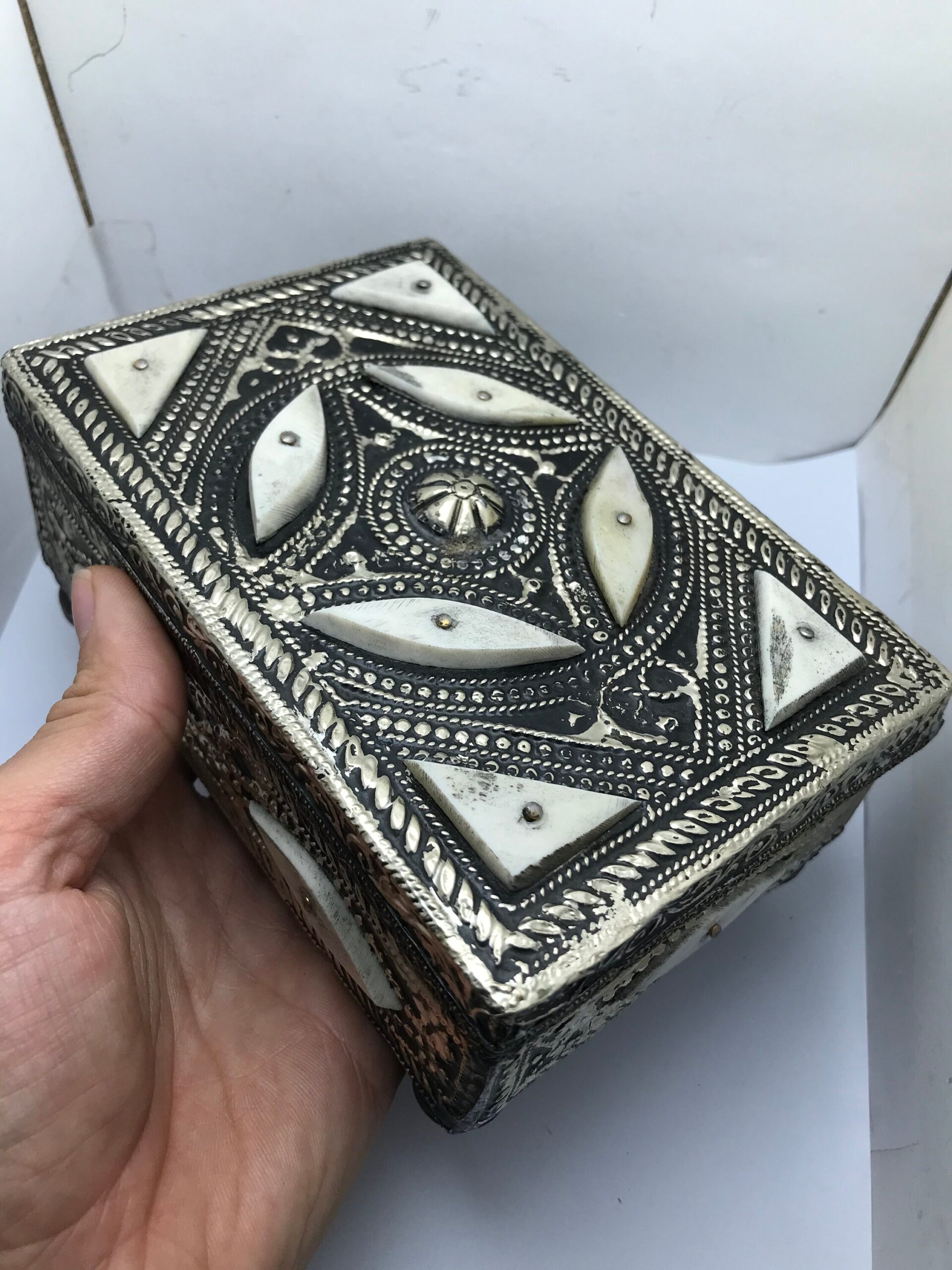 Vintage Ebony Wood Jewelry Box: Handmade Touareg Design - Image 2