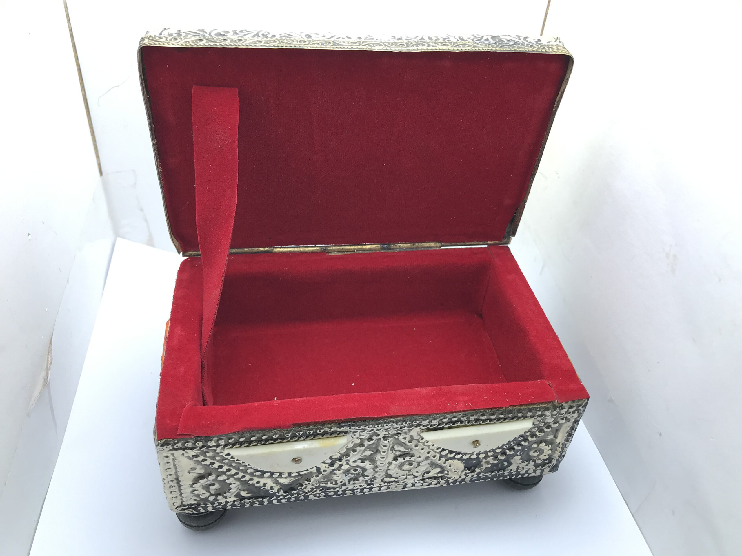 Handmade Berber Jewelry Box: Moroccan Ethnic Ebony Wood Box - Image 8