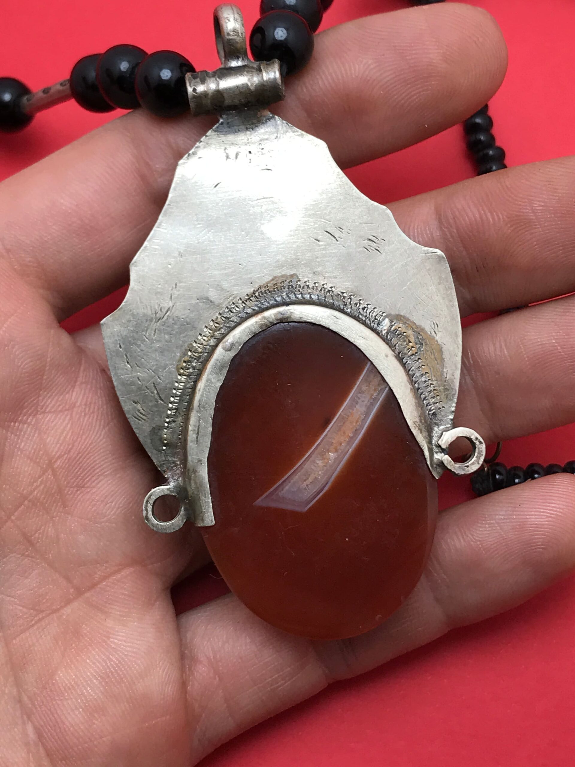 Collier Touareg vert agate, bijoux Touaregs, Amulette de - Image 4