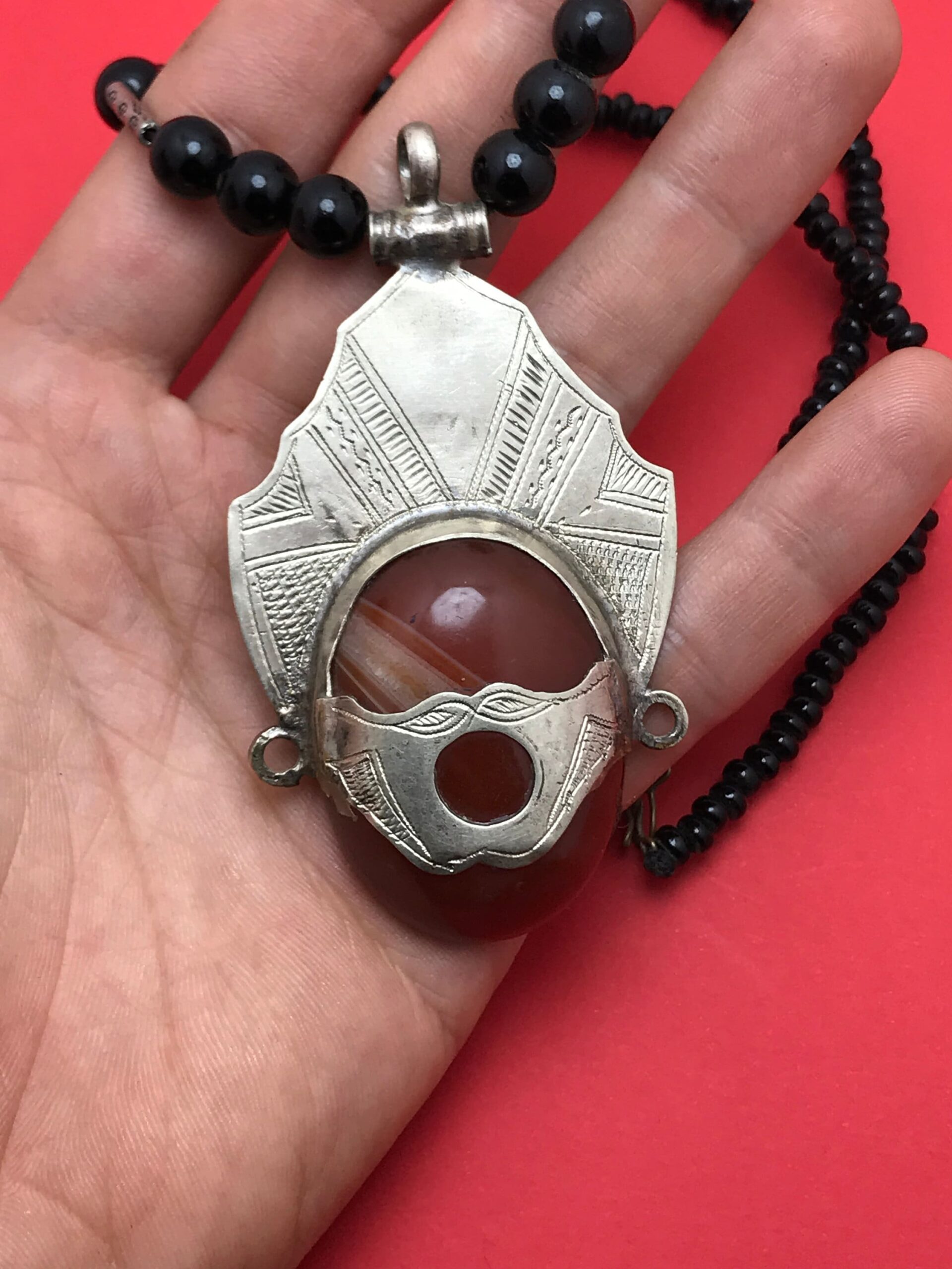 Collier Touareg vert agate, bijoux Touaregs, Amulette de - Image 5