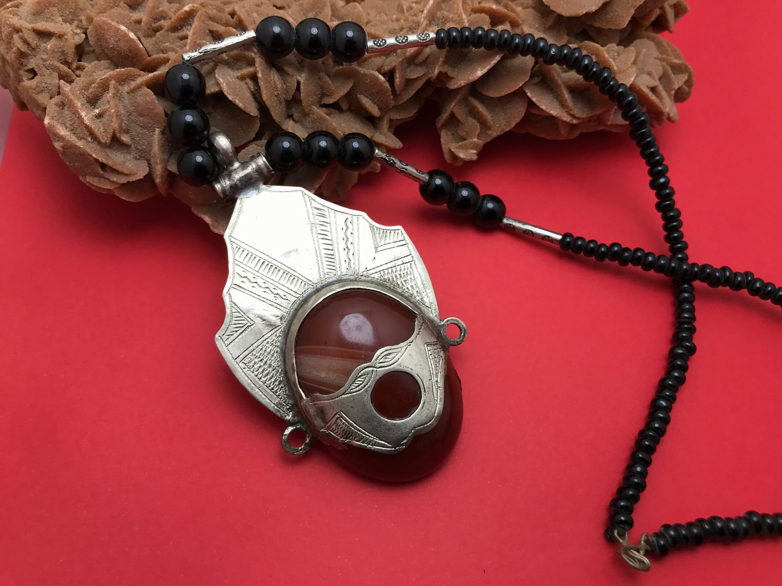 Collier Touareg vert agate, bijoux Touaregs, Amulette de - Image 6