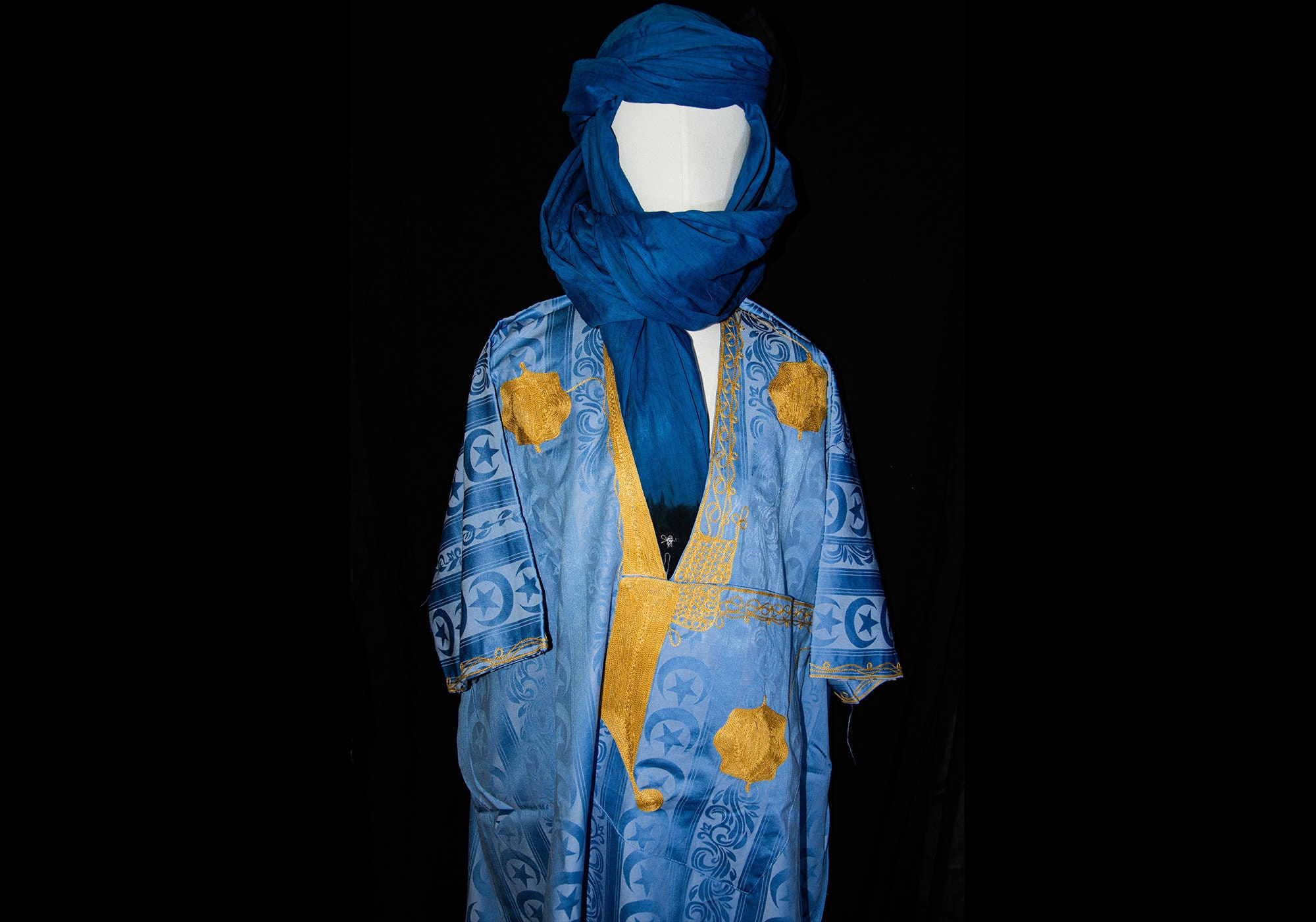 Tuareg Gandora and Scarf: Berber Djellaba Sahraoui, Blue Kaftan Mens