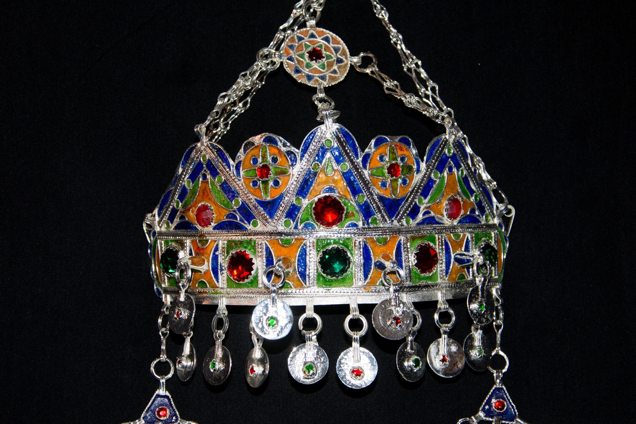 Berber Headdress, "TAOUNZA" Head Ornament Plated silver, enamel, and glass beads - Image 6