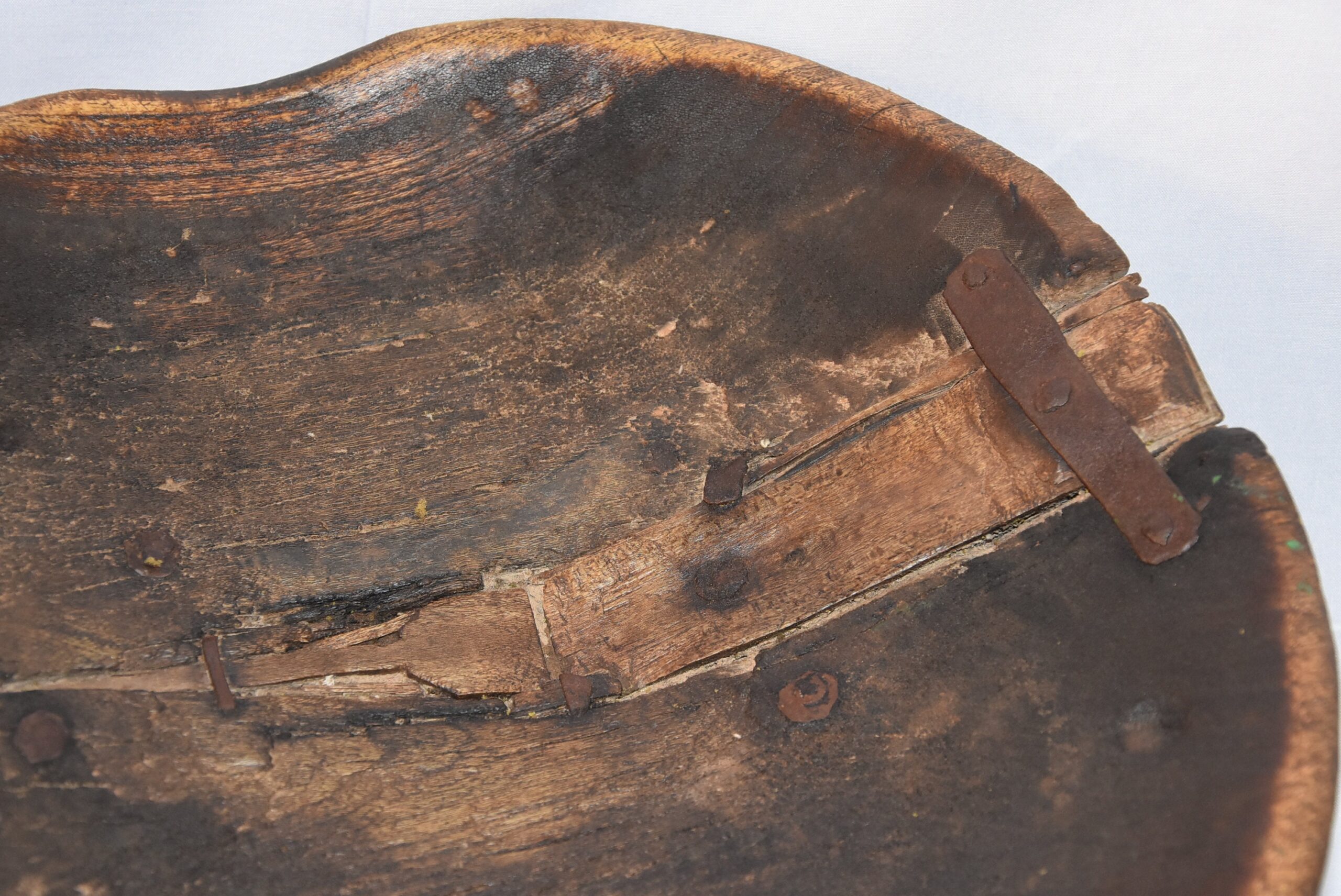 Tuareg wooden Plate Vintage 1940s, Very Rare Moroccan Wood - Image 4