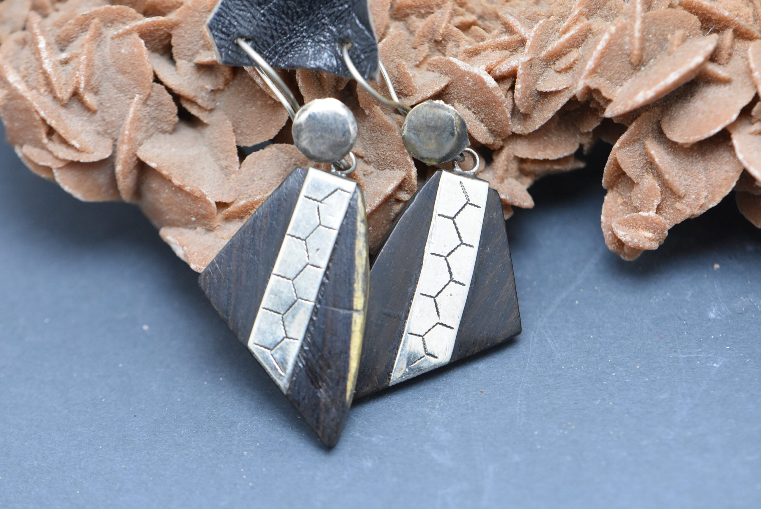 Handmade Tuareg Ebony Earrings: Berber Silver Ethnic Jewelry - Image 4