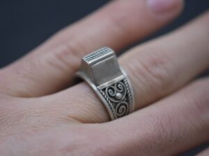 Vintage Bague filigrane en pyramide, argent sterling ring handmade silver filigran