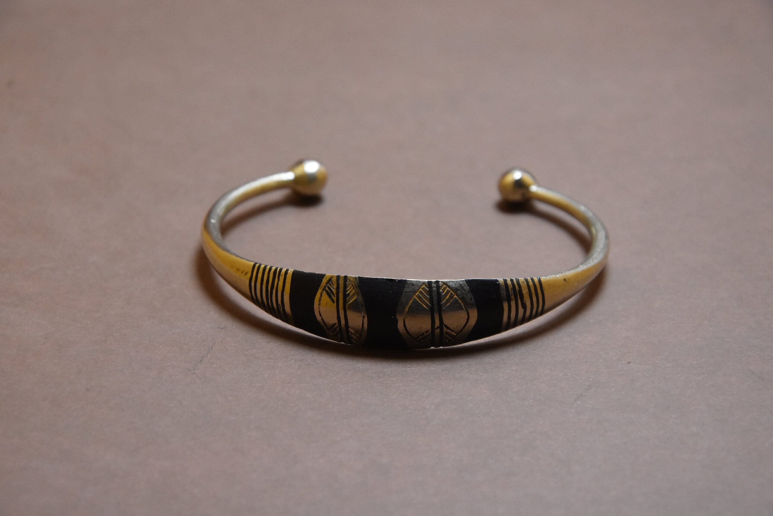 Tuareg Brass Cuff Bangle: African Ebony Wood Bracelet - Image 4