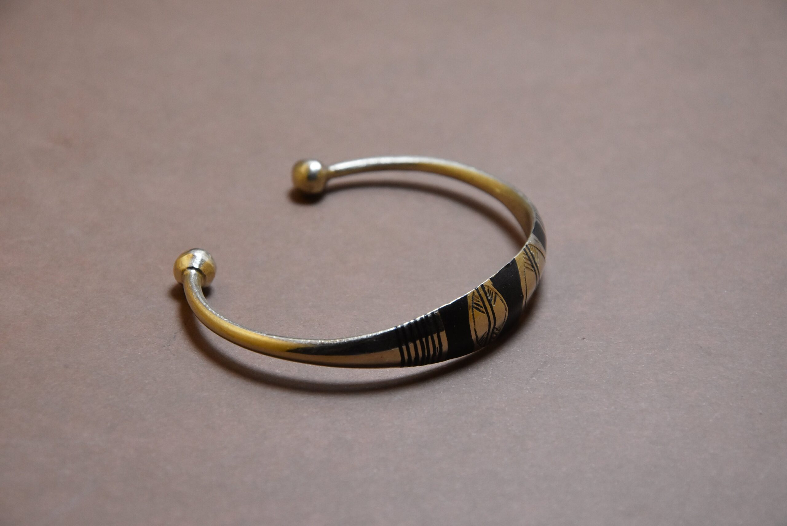 Tuareg Brass Cuff Bangle: African Ebony Wood Bracelet - Image 5