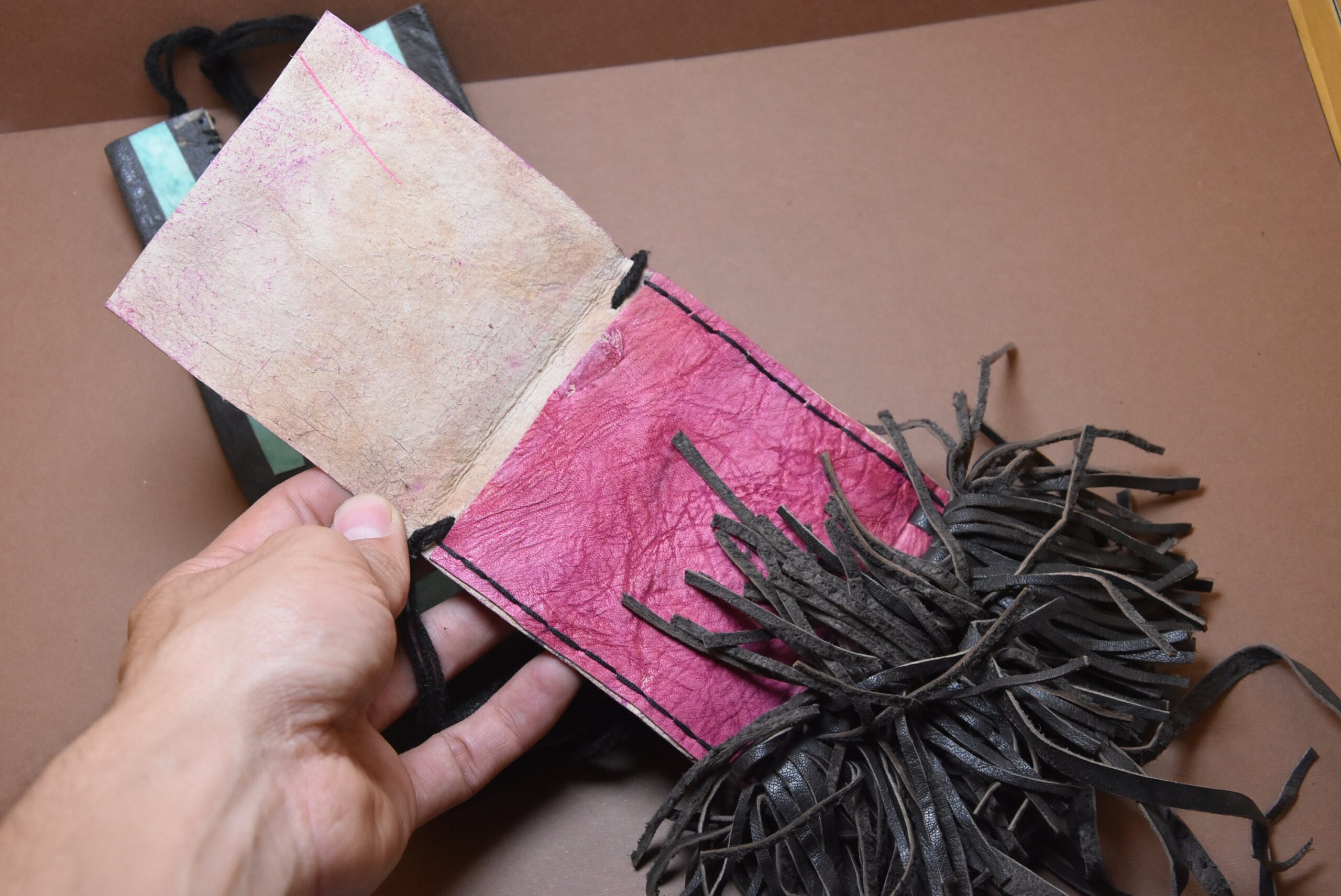 Vintage Tuareg Leather Fringe Bag: Ethnic Camel Wallet - Image 6