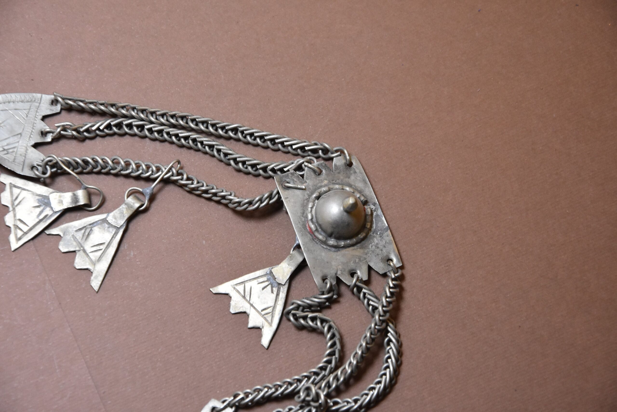 Ornement en berbère Ait Atta casque ou de la tête. Au début du 20ème siècle, objet de collection, ethnique jewelry silver - Image 5