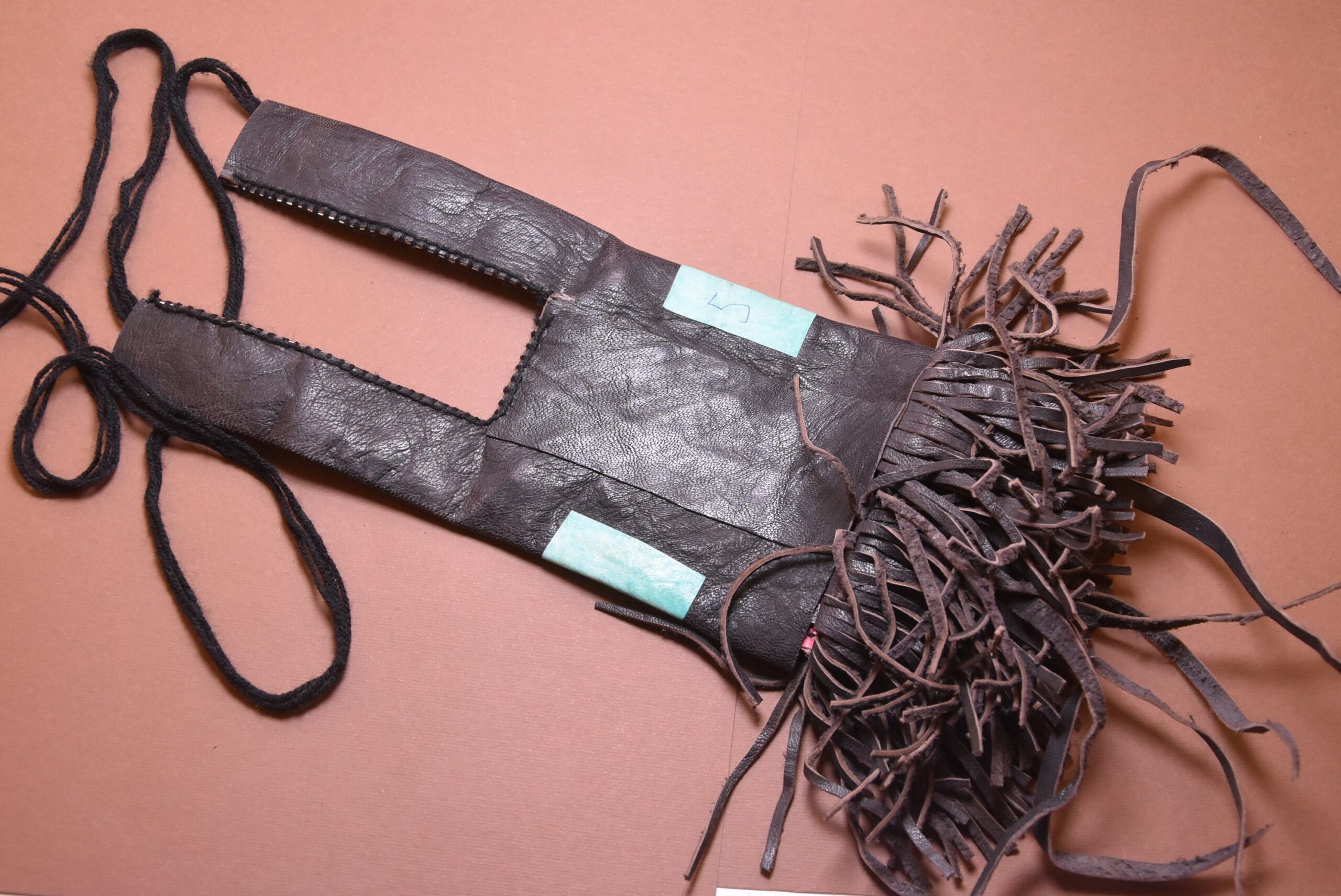 Vintage Tuareg Leather Fringe Bag: Ethnic Camel Wallet - Image 2