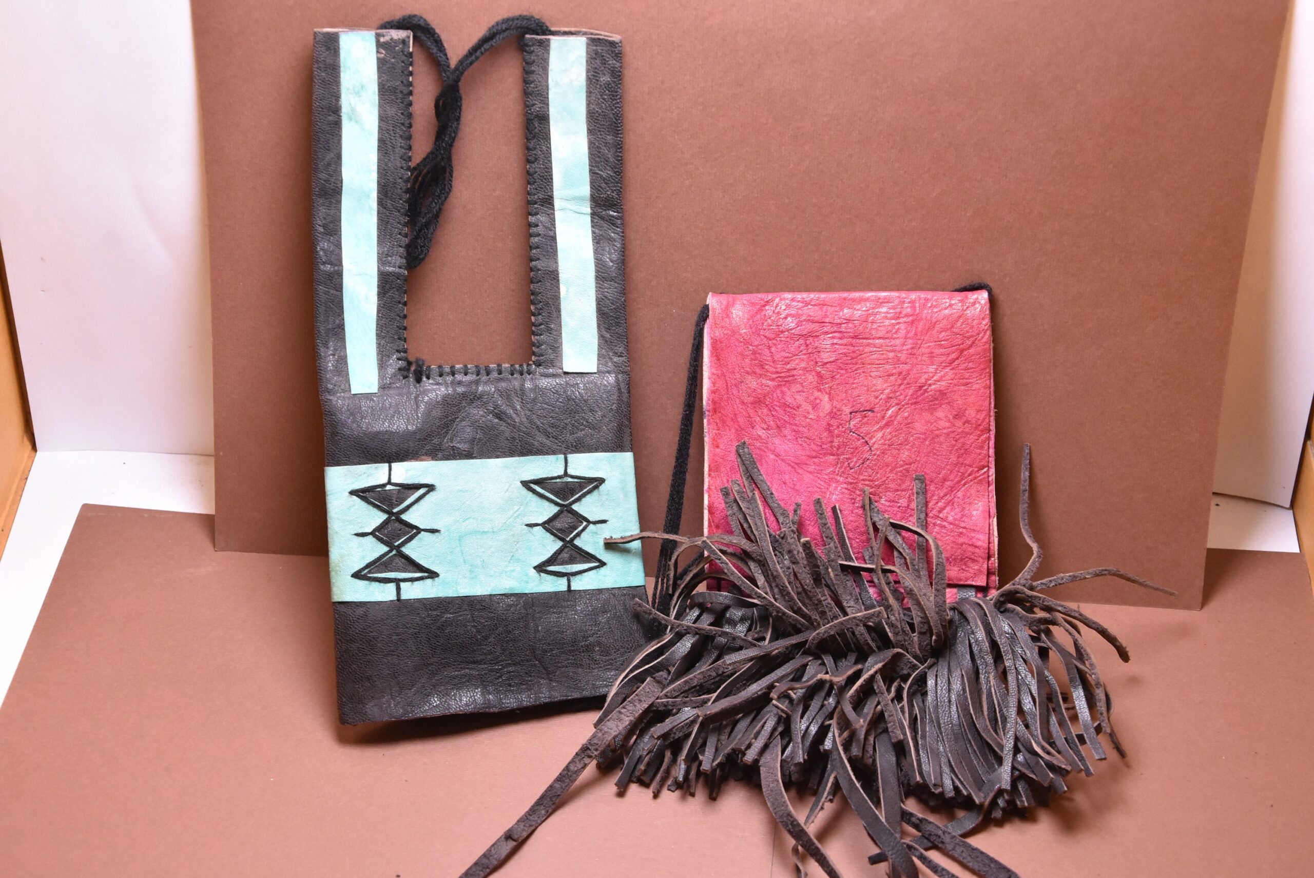 Vintage Tuareg Leather Fringe Bag: Ethnic Camel Wallet - Image 3
