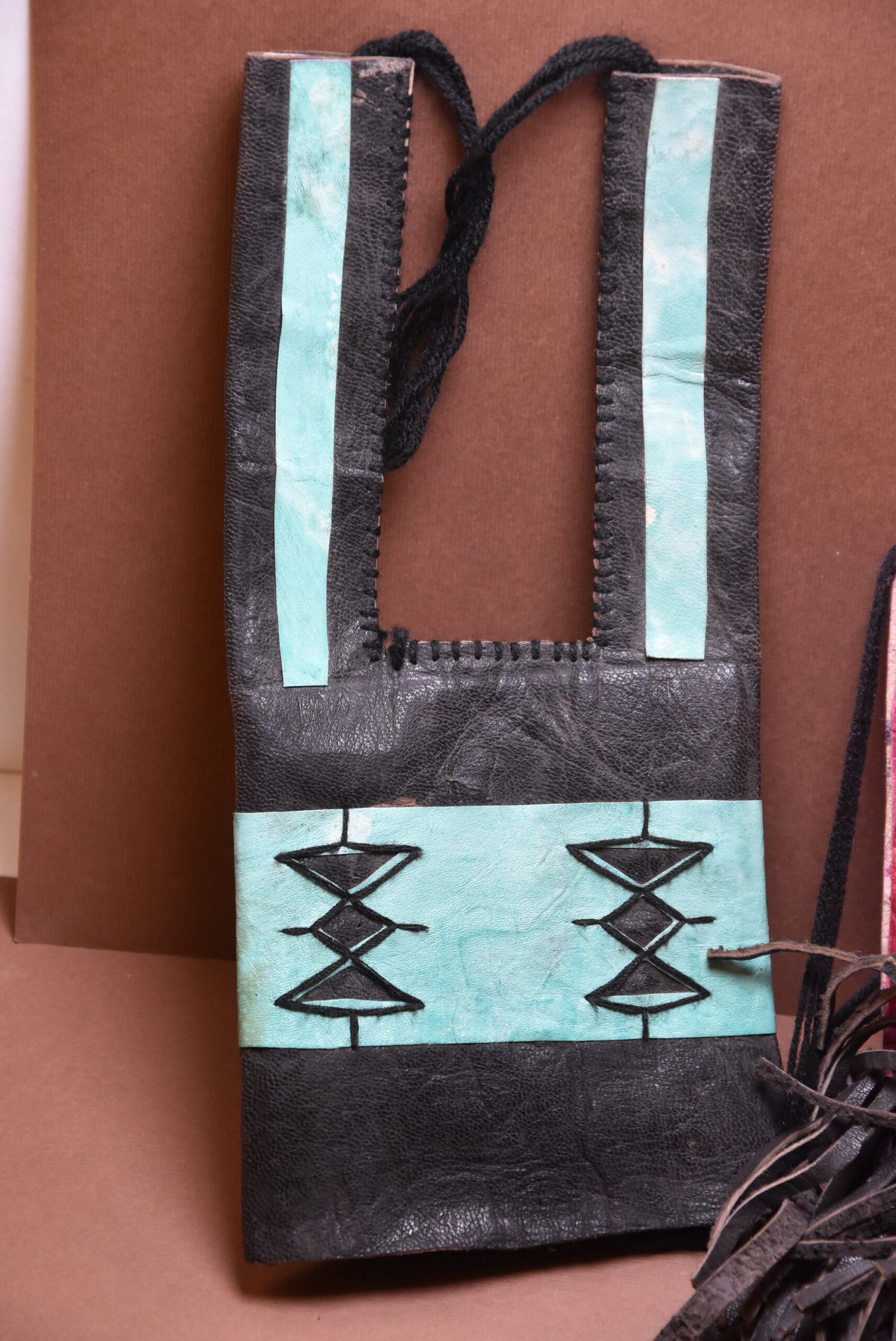 Vintage Tuareg Leather Fringe Bag: Ethnic Camel Wallet - Image 4
