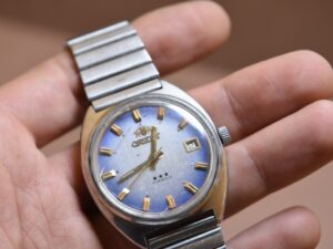 Vintage ORIENT Watch Automatic 17 Jewels Water Resistant Green day date