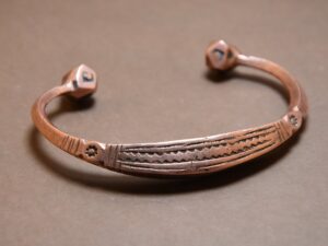 Handmade Tuareg Copper Bracelet: Ethnic Tribal Jewelry