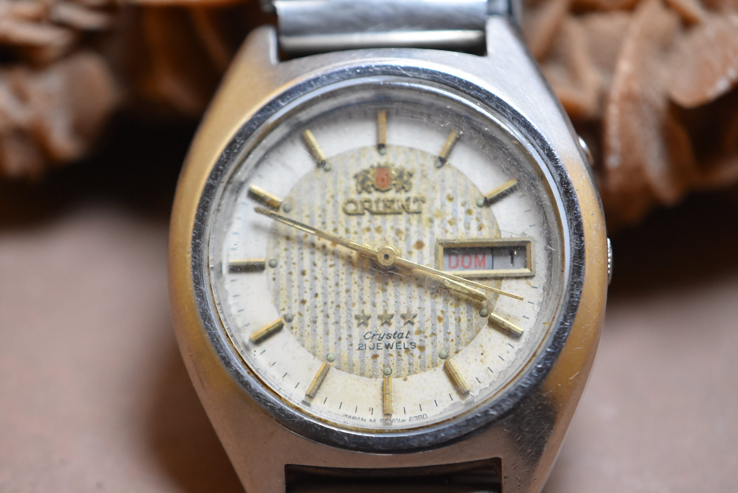 Vintage ORIENT Watch Automatic 21 Jewels Water Resistant day date - Image 5