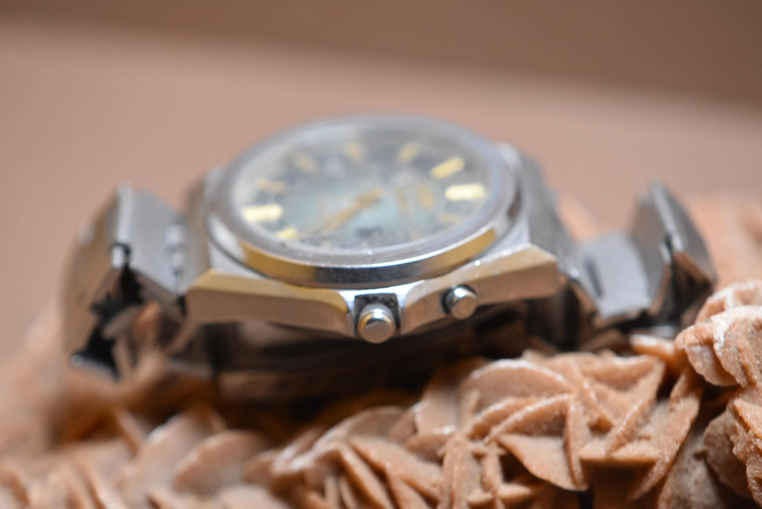 Vintage ORIENT Watch Automatic 21 Jewels Water Resistant day date - Image 3