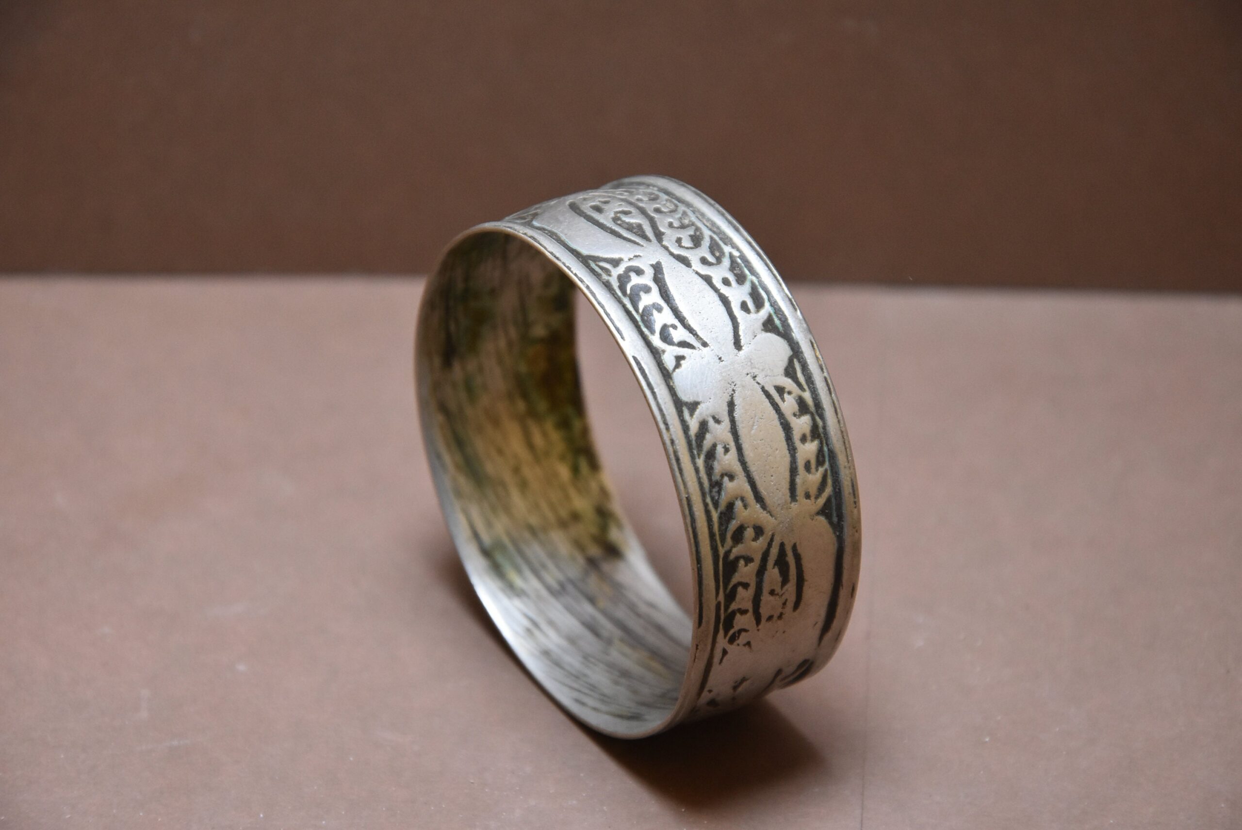 Berber Granulated Silver Bangle: Moroccan Touareg Bracelet (5.5cm)