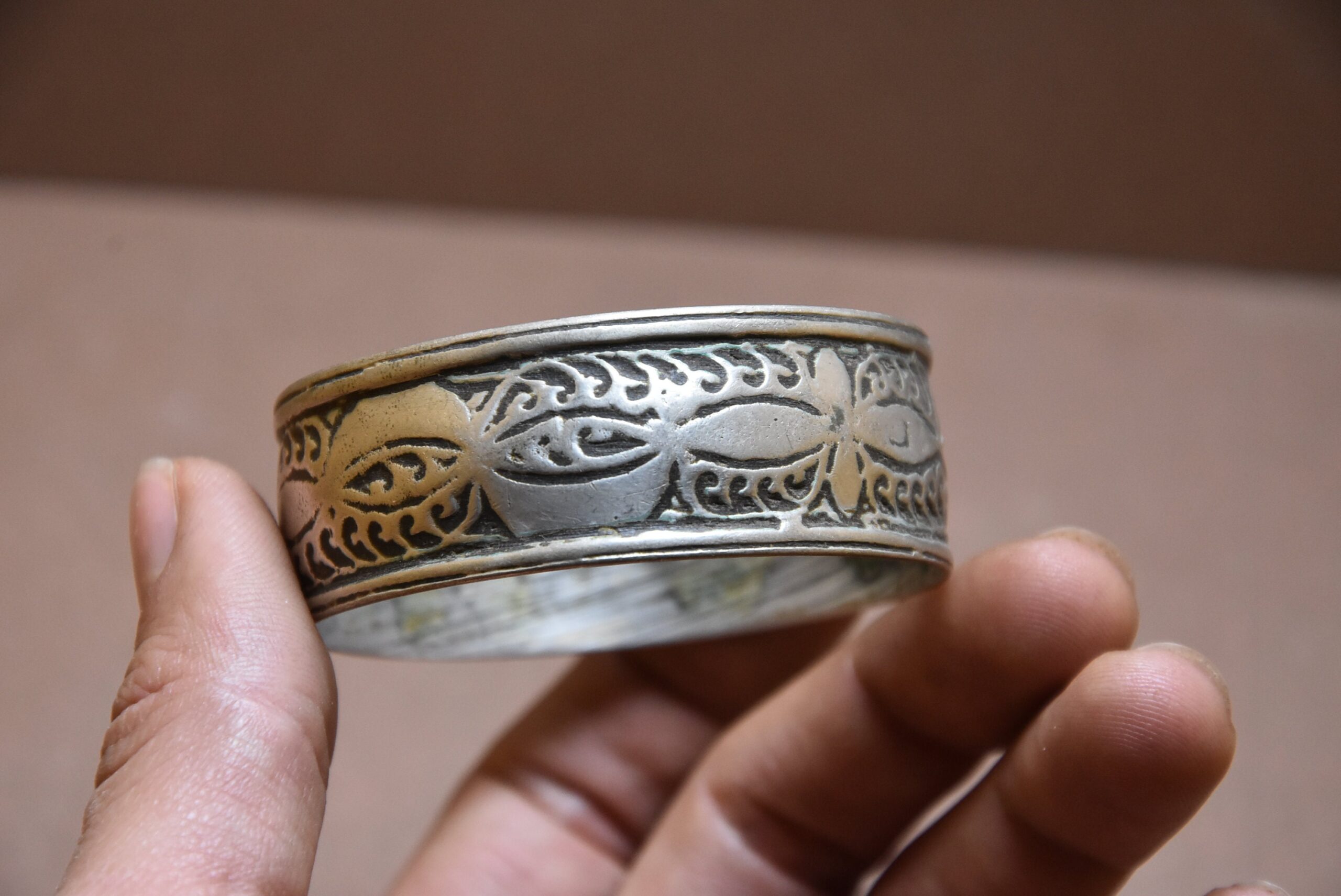 Berber Granulated Silver Bangle: Moroccan Touareg Bracelet (5.5cm) - Image 4