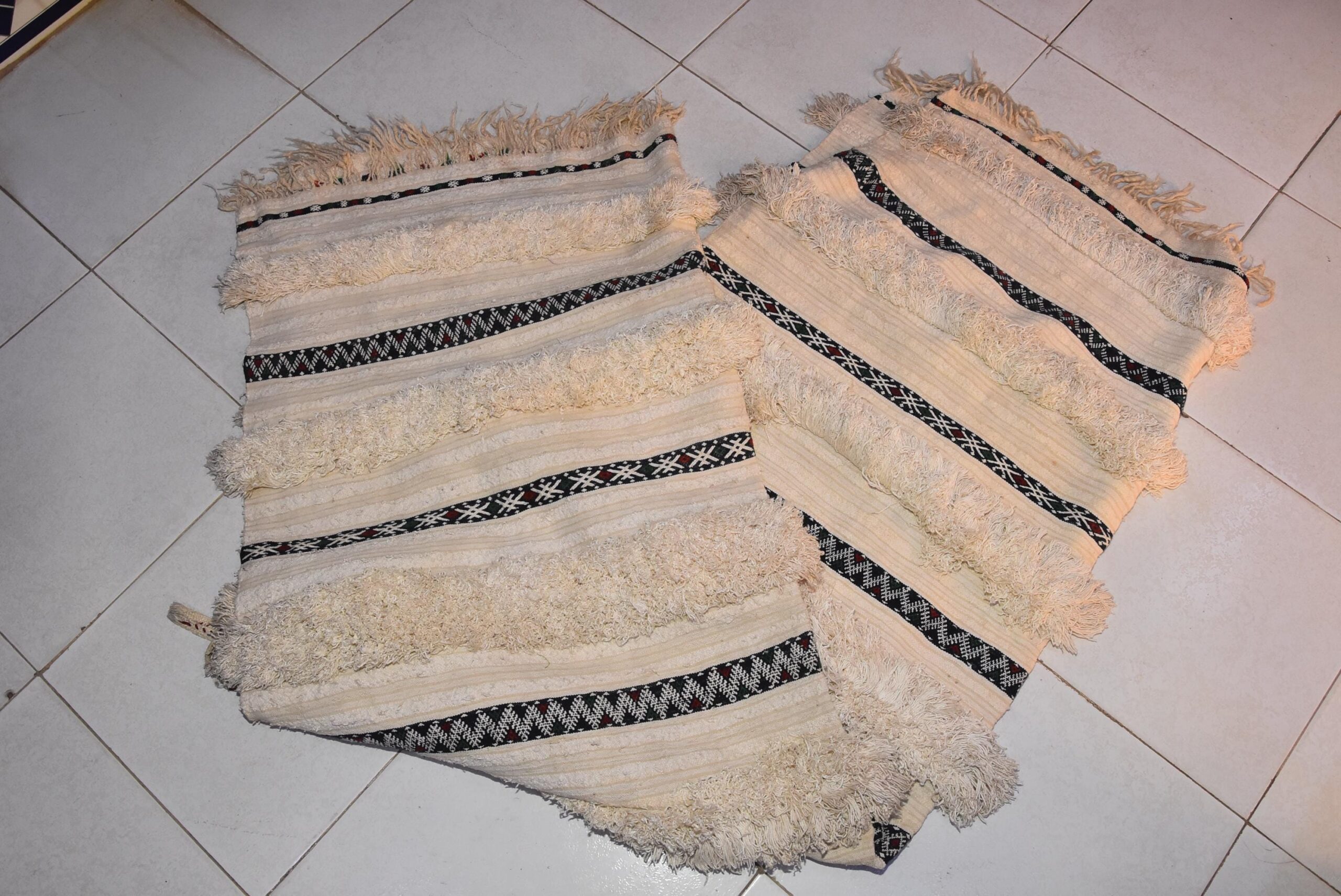 Vintage Berber Handira Shawl: Ait Atta Wool Cape - Image 10