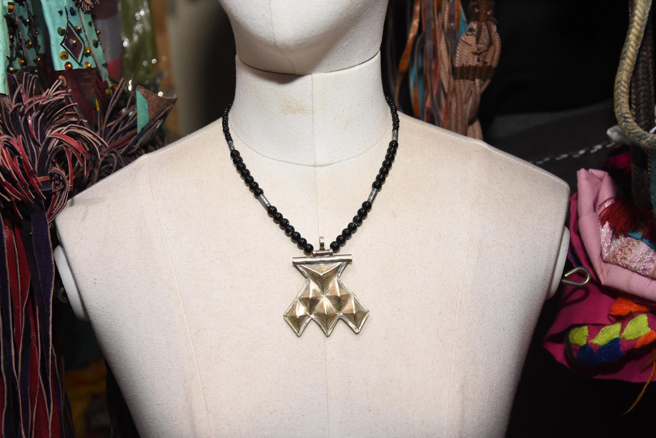 Tuareg Hamsa Silver Amulet Necklace: Handmade Leather Tribal Jewelry - Image 3