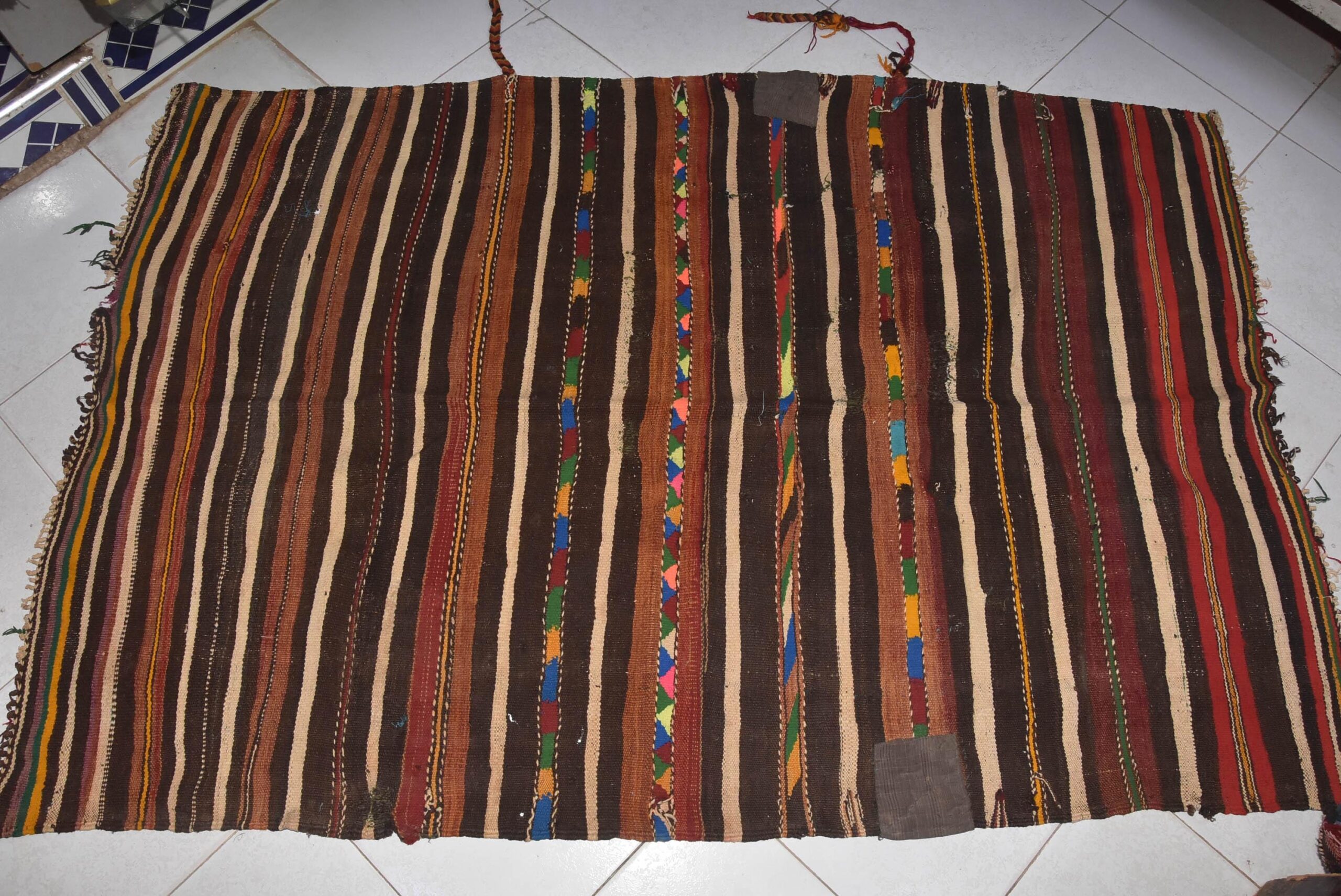 Old Wedding Blanket Handira ait hdiddou, moroccan carpet, berber, bedding Handmade and High Quality, old 1930s - Image 3