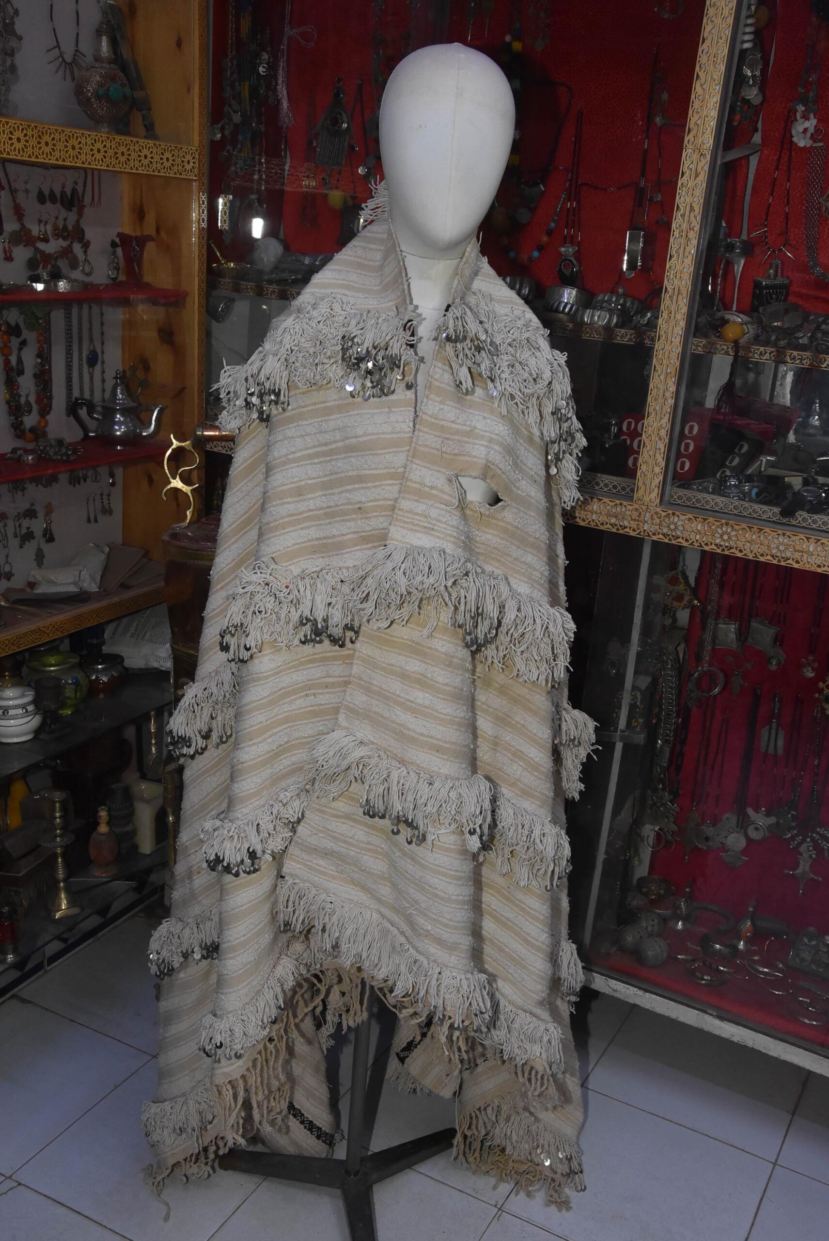 Old Wedding Blanket Handira brown, moroccan carpet, berber, bedding - Image 8