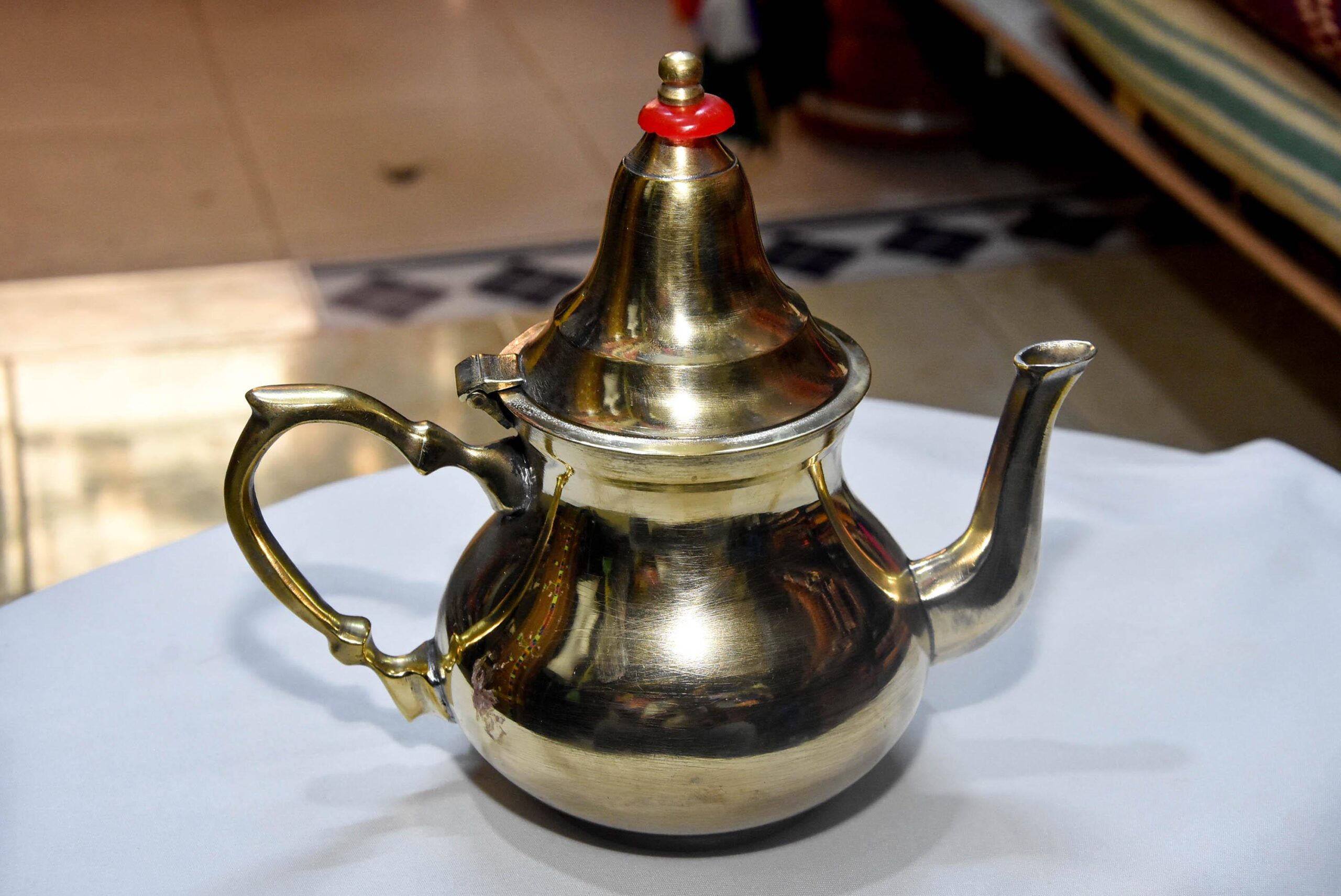 Moroccan Teapot: Berber Tuareg Metal Tea Pot - Image 3