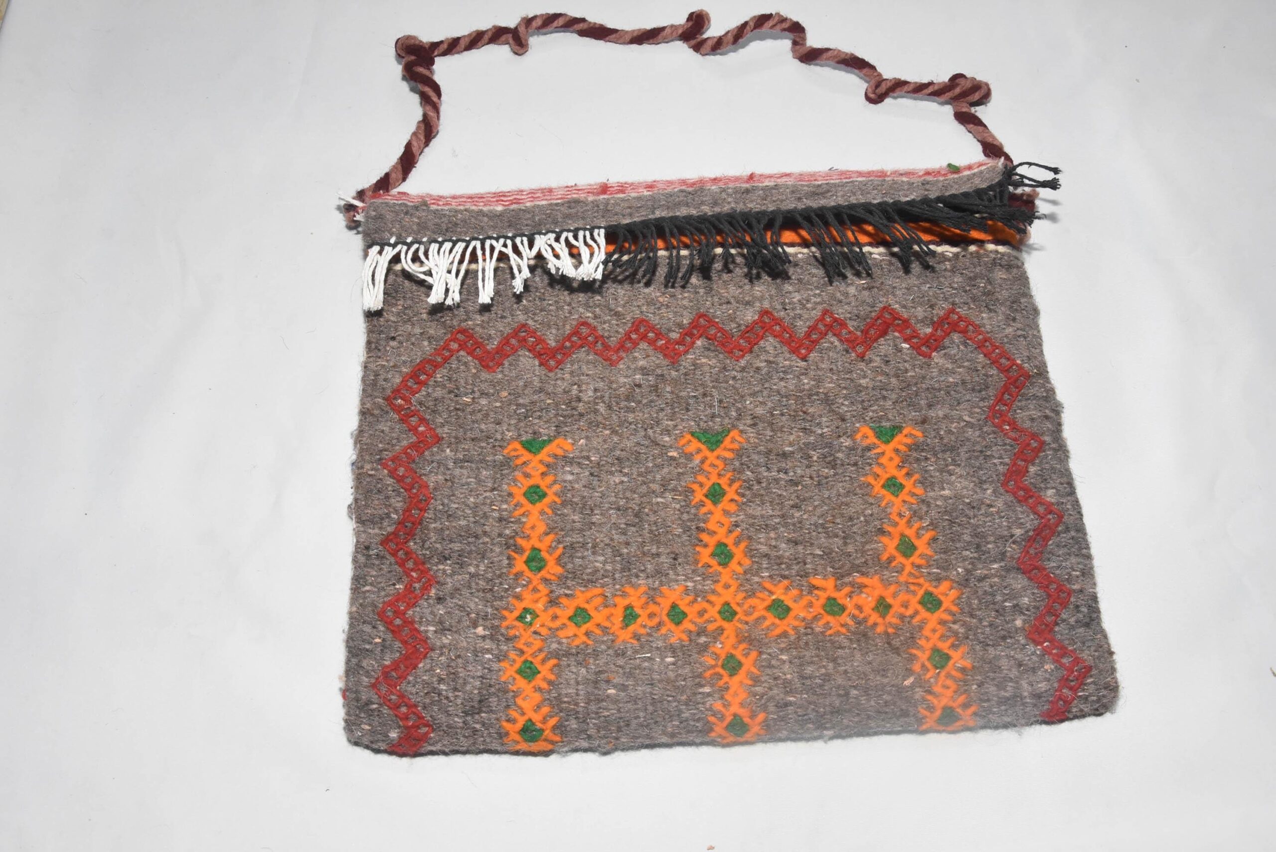 Handwoven Berber Bag – A One-of-a-Kind Atlas Mountain Treasure - Image 2