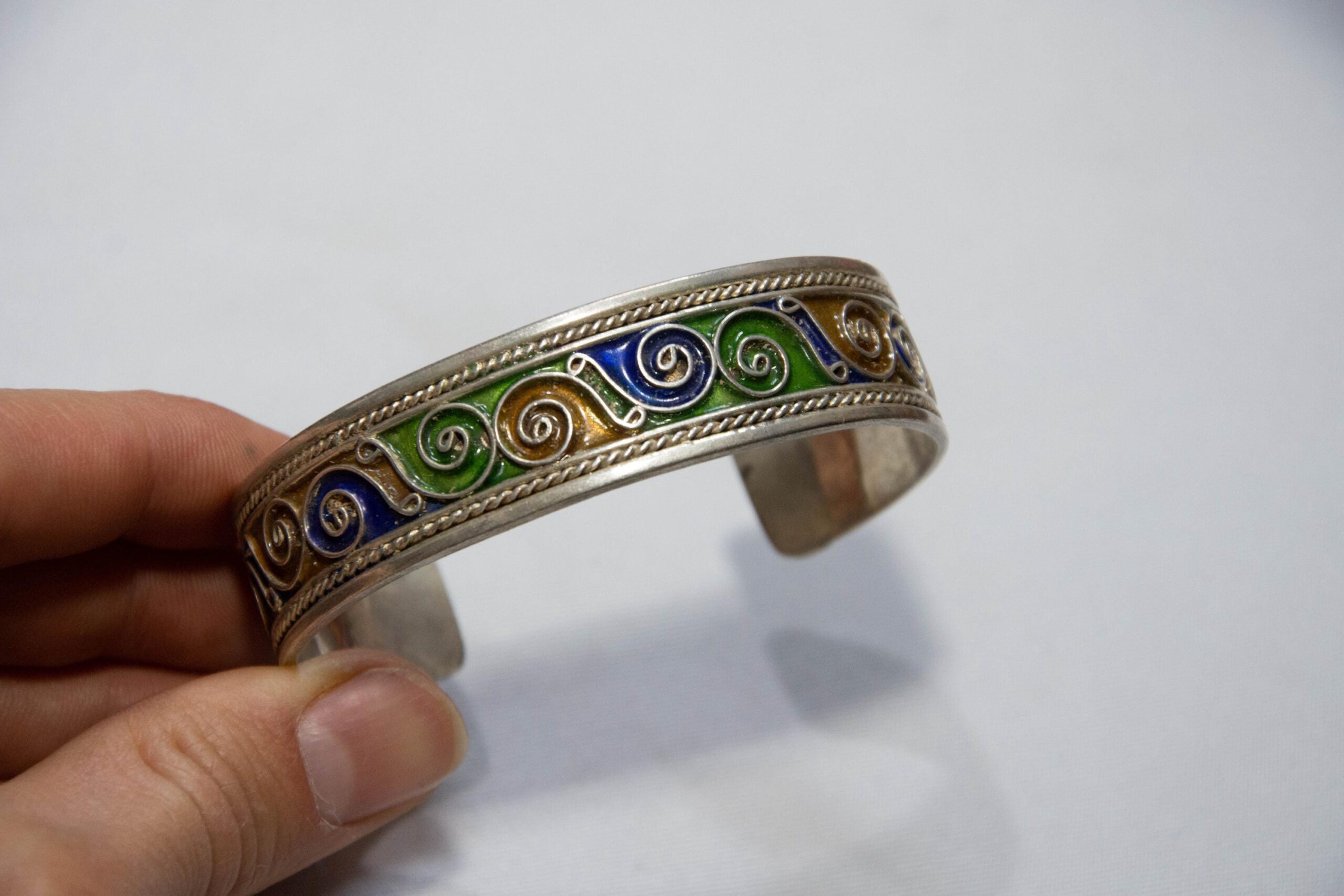Vintage Berber Enamel Bracelet – Handcrafted Sterling Silver & Cloisonné Tribal Cuff - Image 3