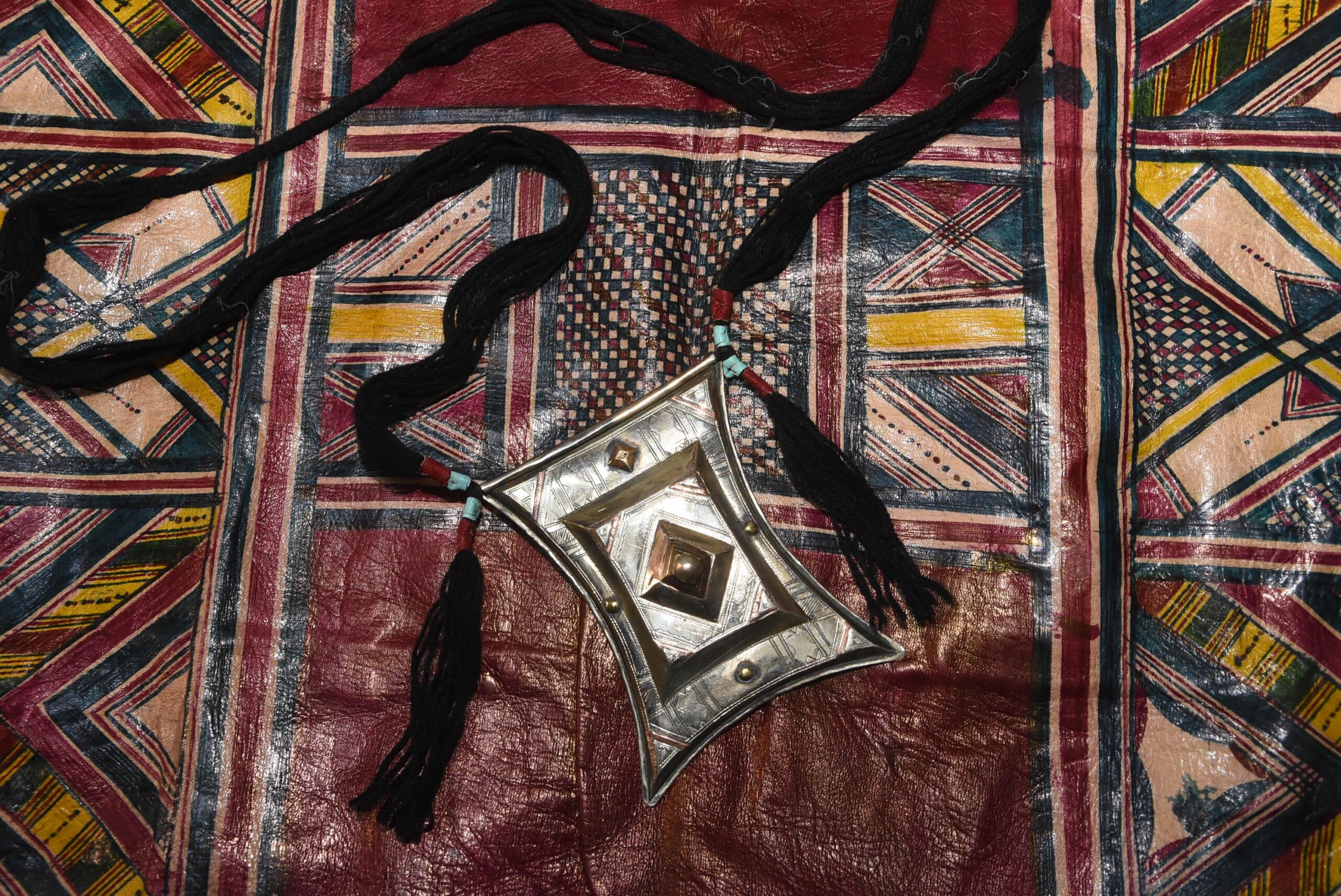 Touareg talisman collier argent couleur main gravé Pendentif amulette, ethnique nomades - Image 6