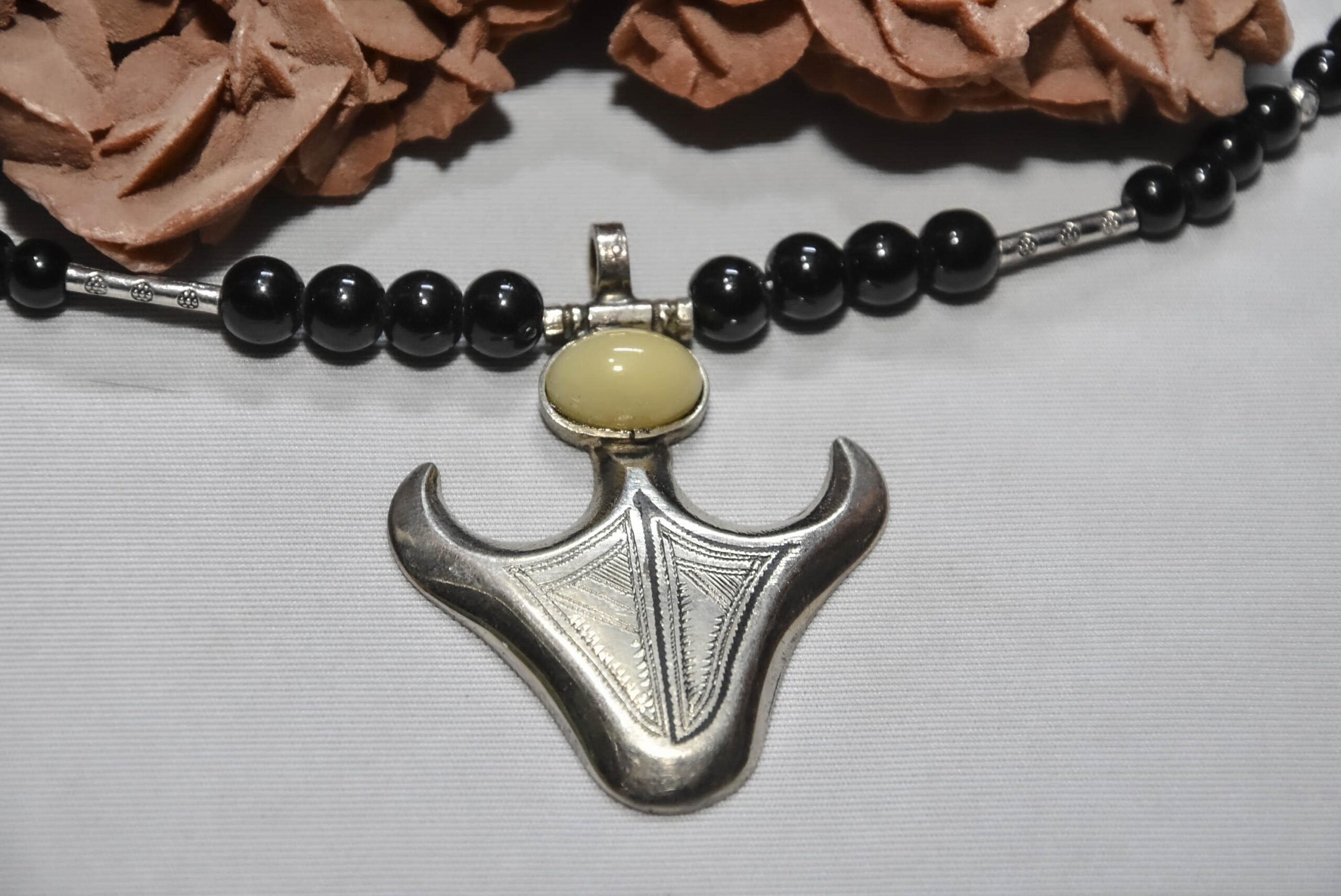 Ethnic tuareg Southern Cross Necklace Silver with onyx Beads from Tahouha Niger Tribe - Image 2
